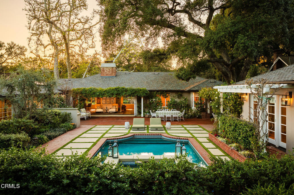 154 S Arroyo Boulevard