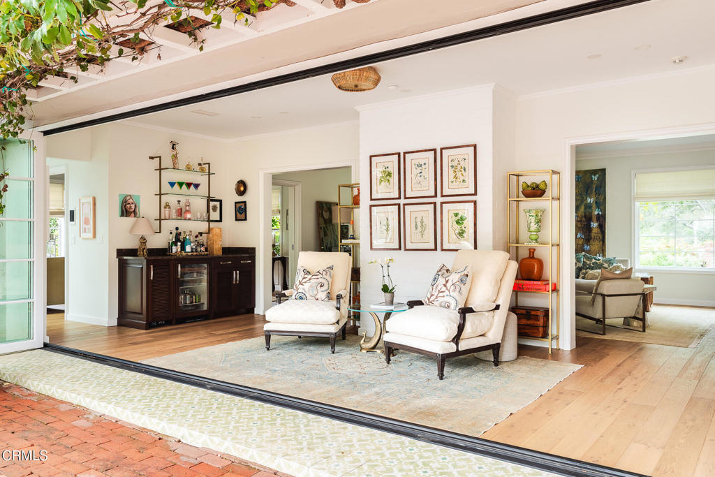 154 S Arroyo Boulevard