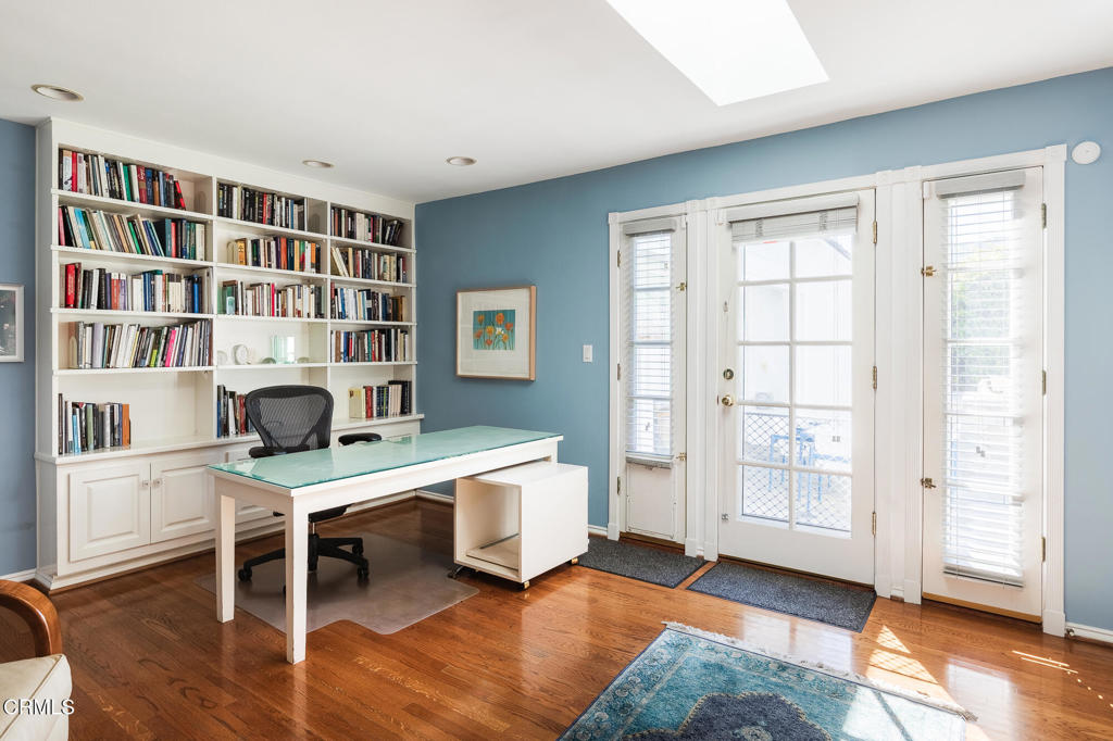 10785 Weyburn Avenue