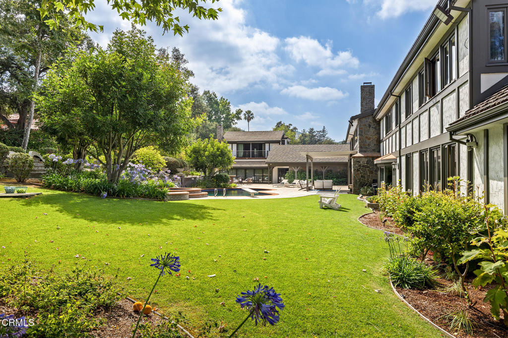 860 Flintridge Avenue