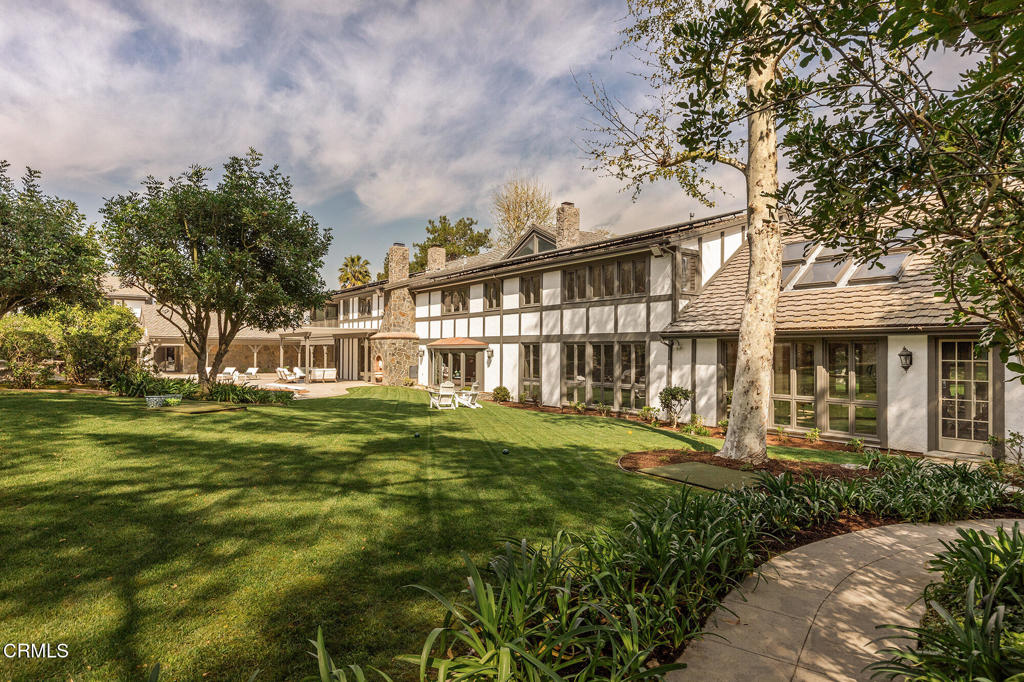 860 Flintridge Avenue