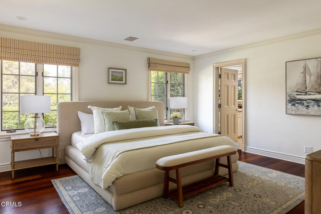 860 Flintridge Avenue