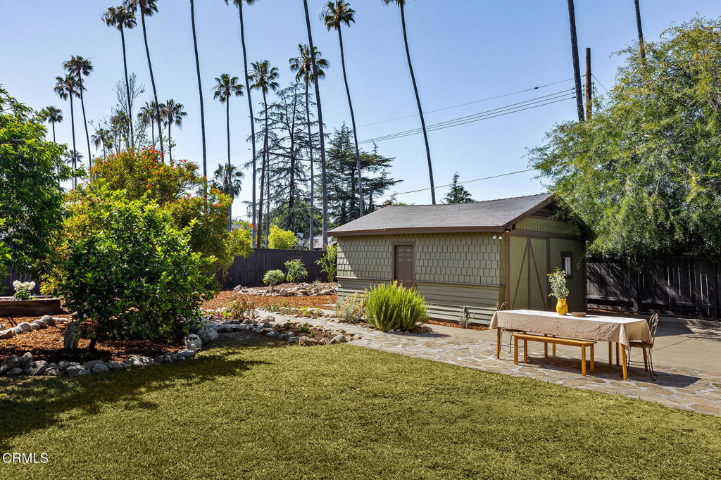 1785 N Los Robles Avenue