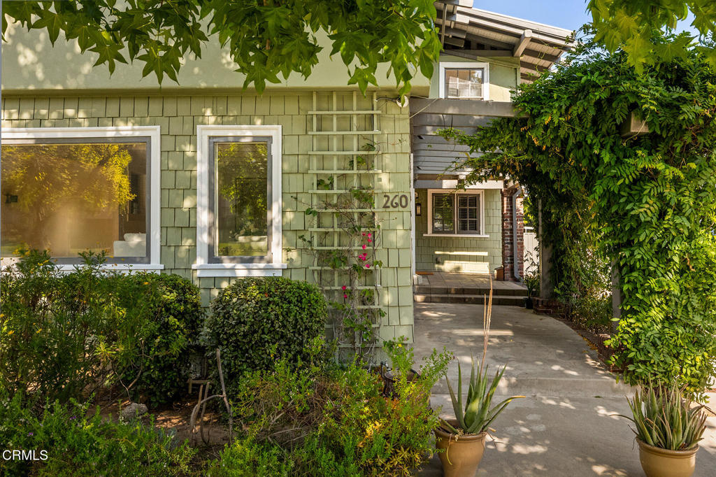 260 S Orange Grove