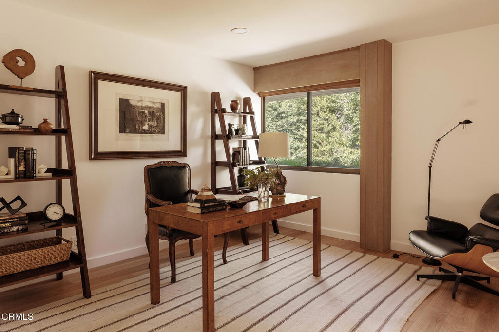 200 Arroyo Terrace