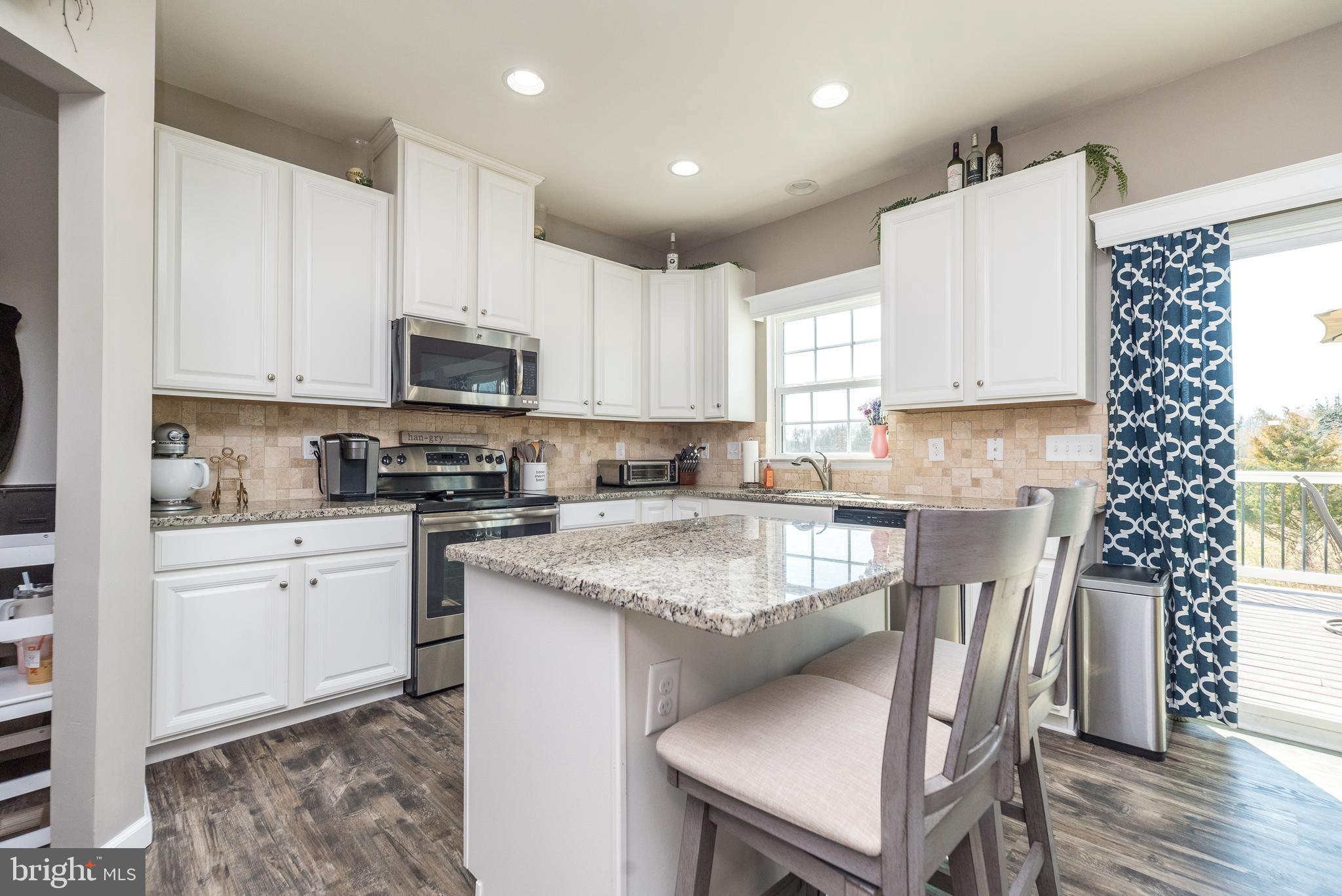 1909 Alamingo Dr
