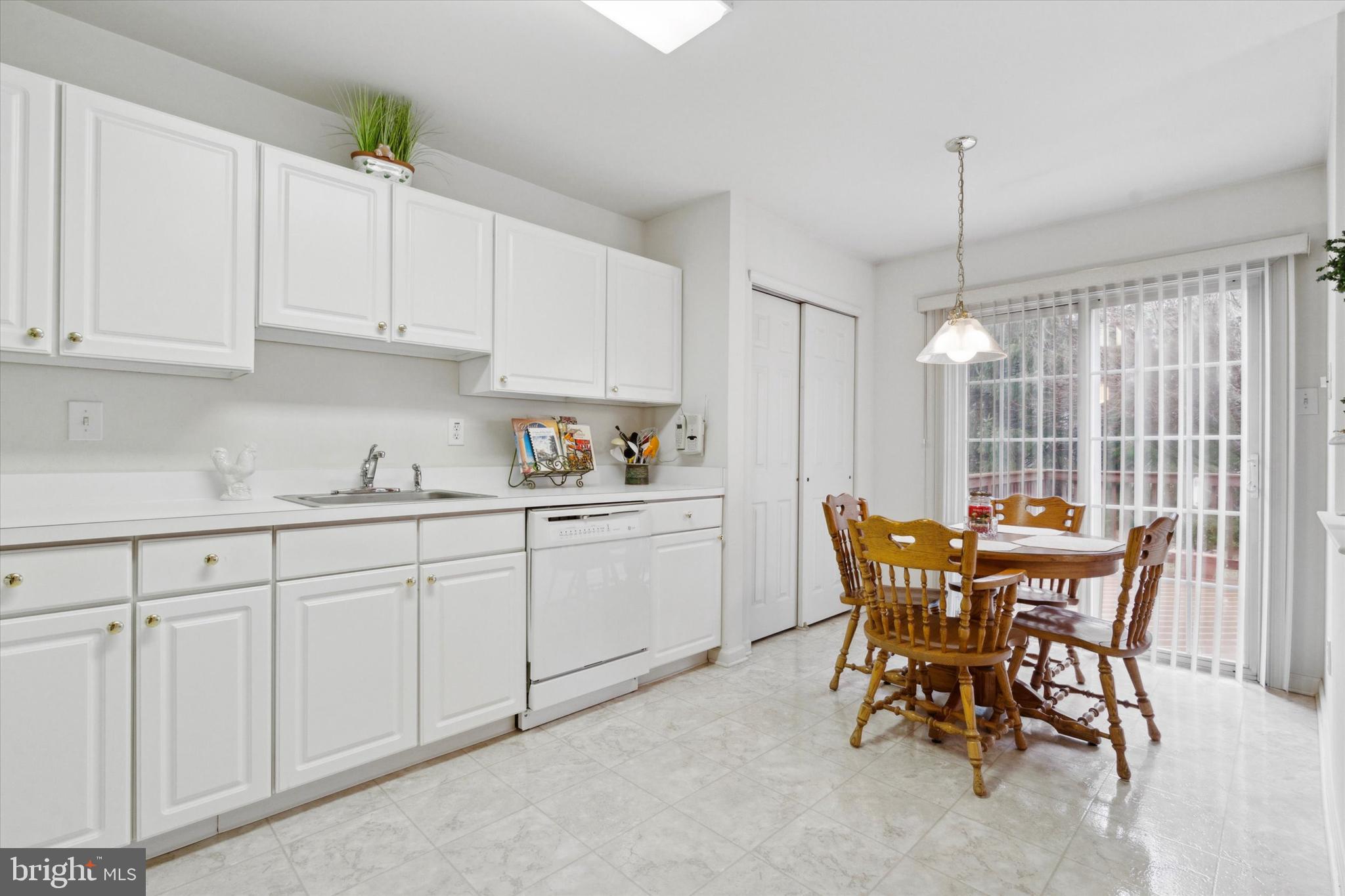 1448 Sweetbriar Dr