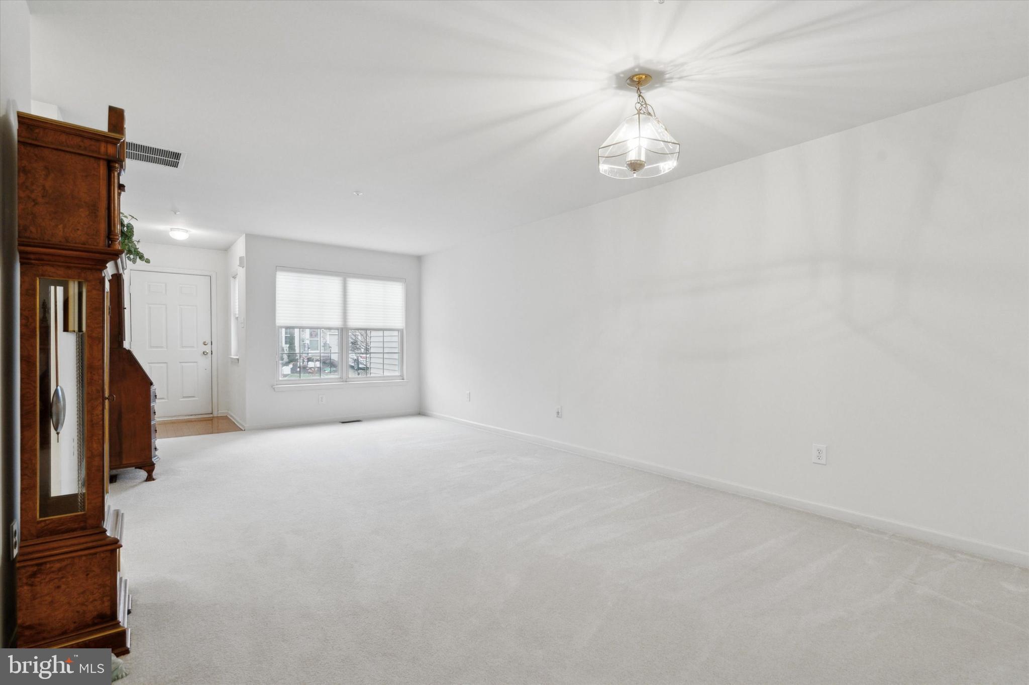 1448 Sweetbriar Dr