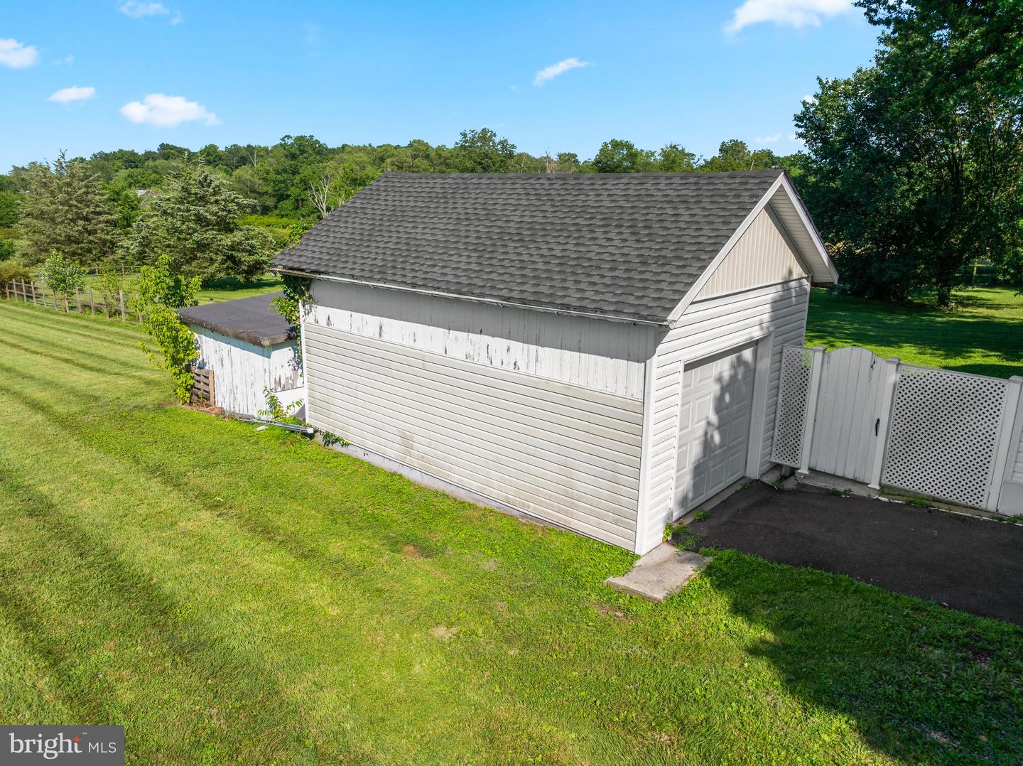 2255 Spinnerstown Rd