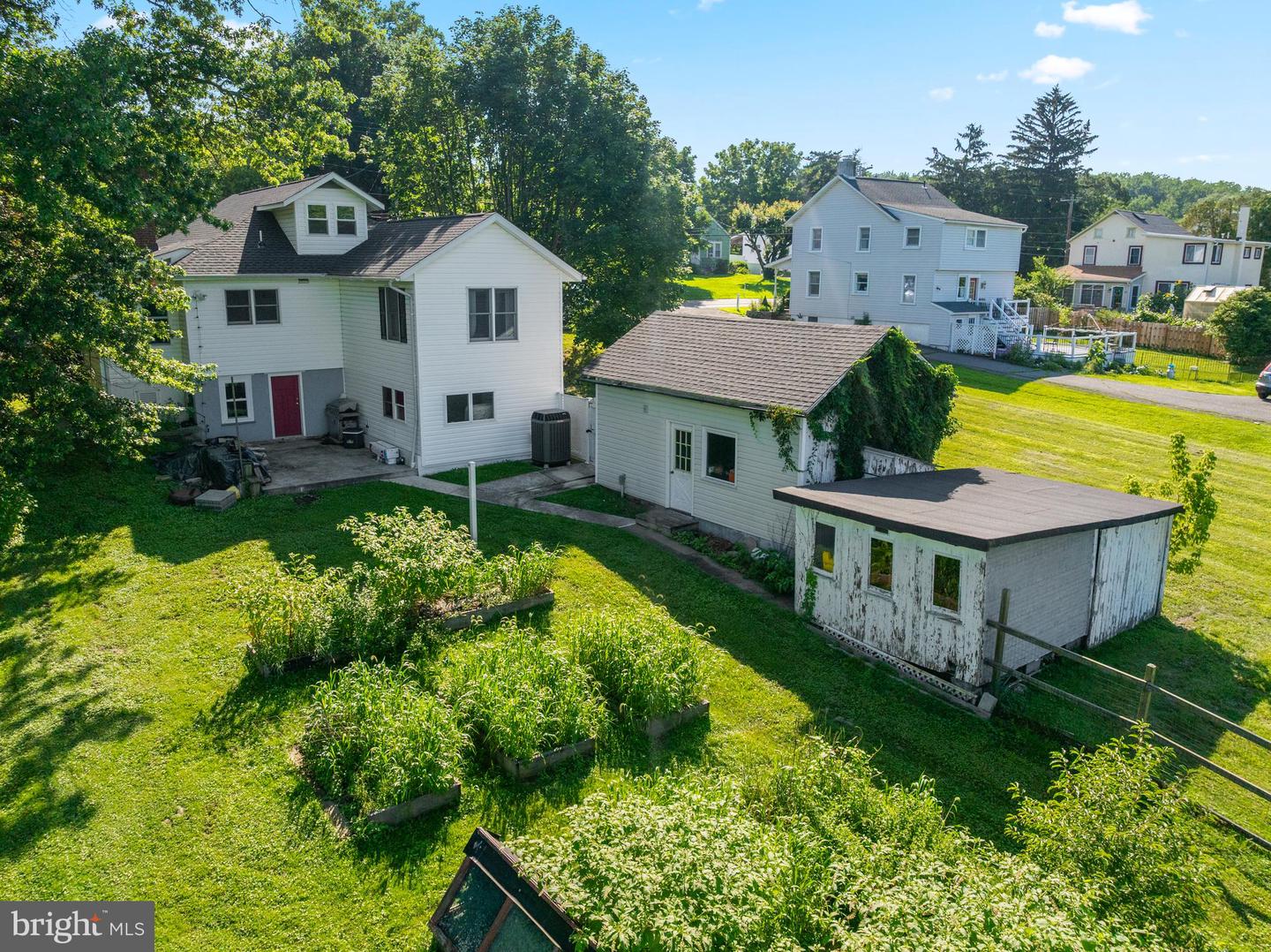 2255 Spinnerstown Rd