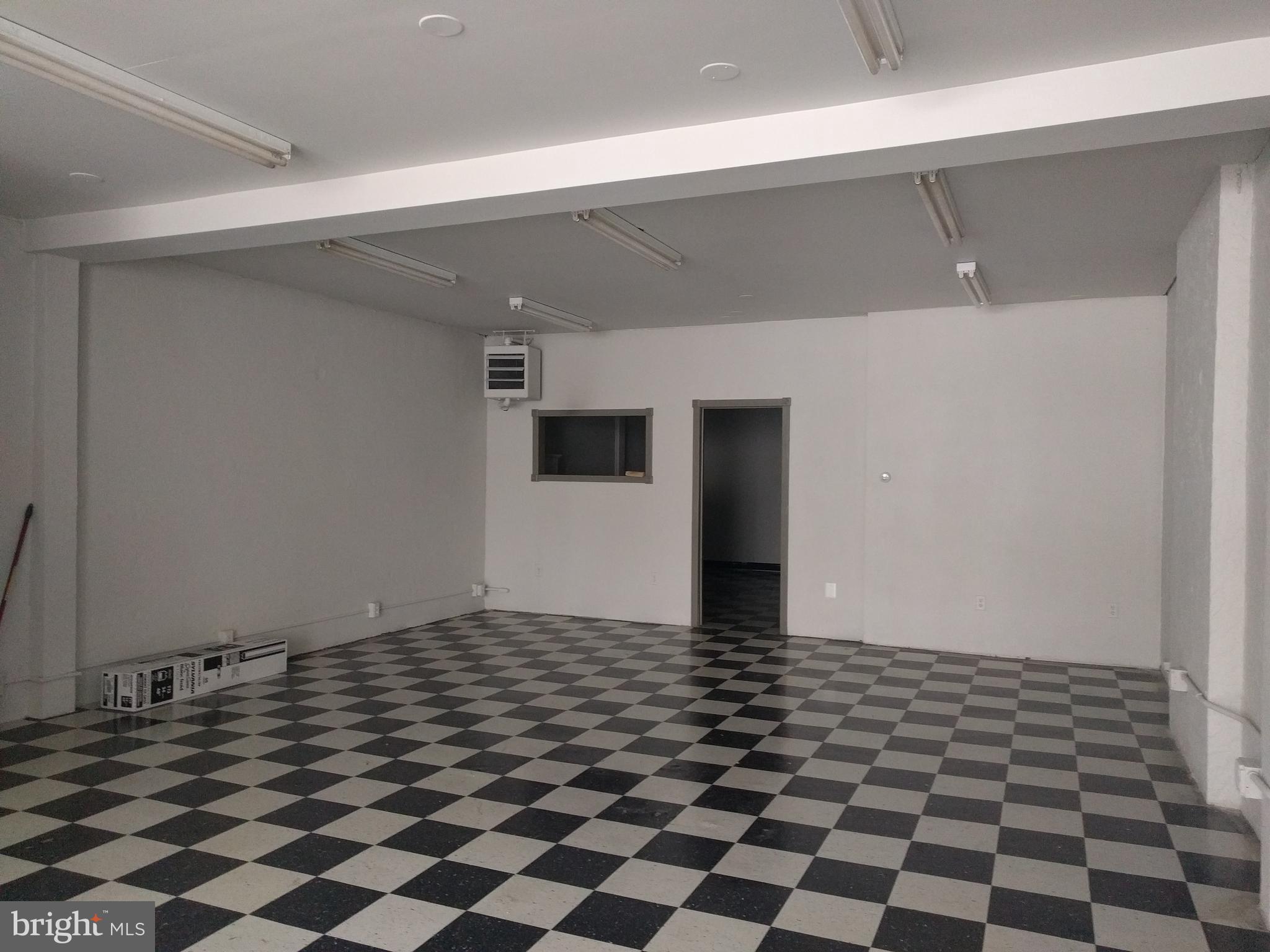 510 W WALNUT STREET 1