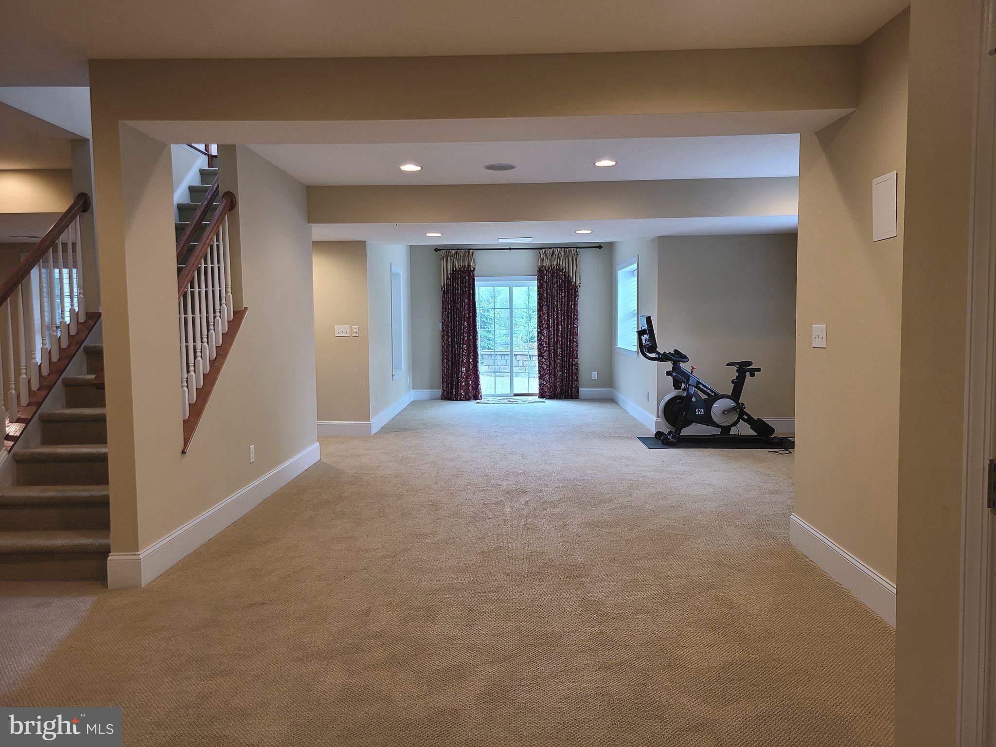 229 WINDHAM DR