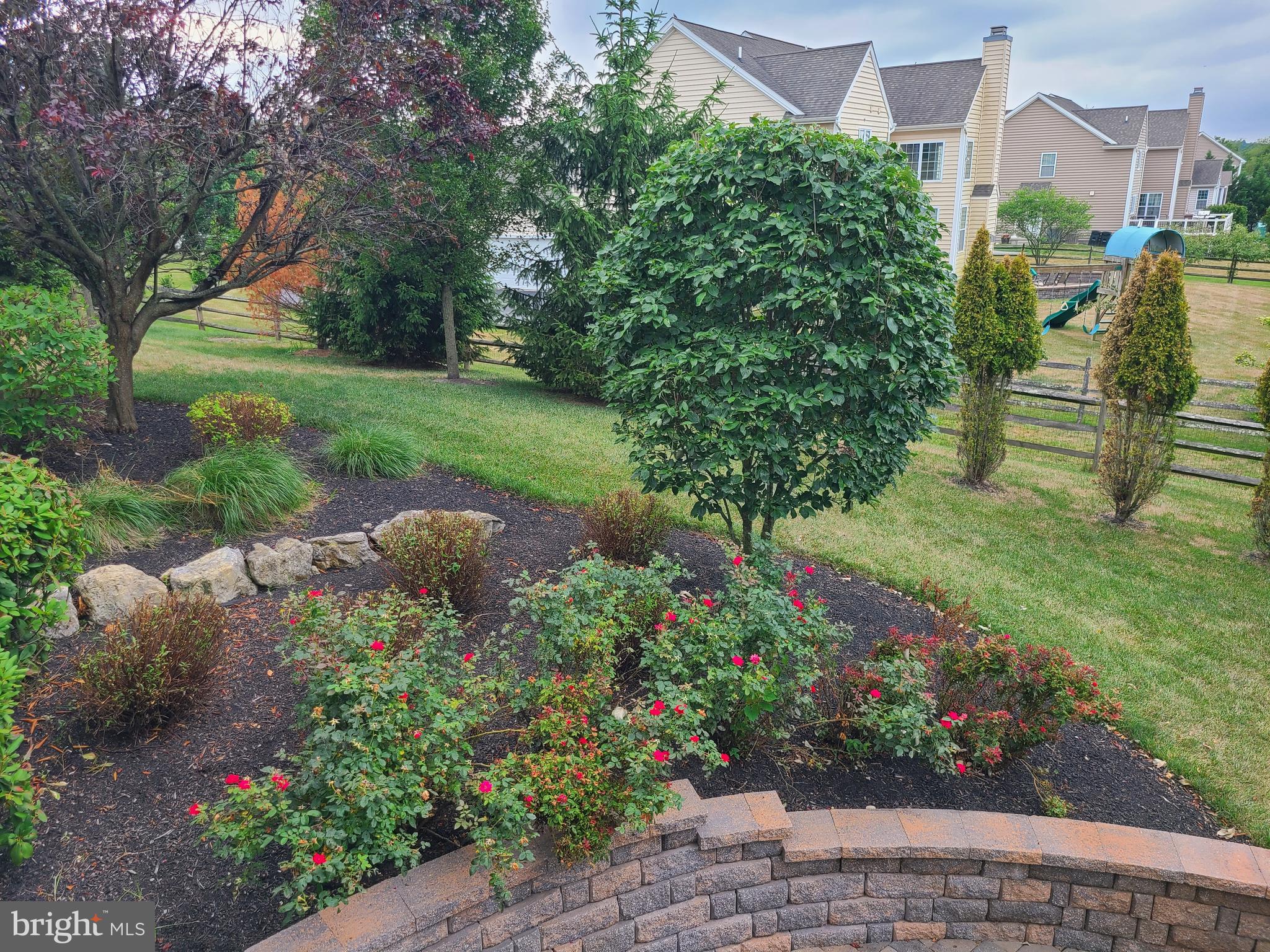 229 WINDHAM DR
