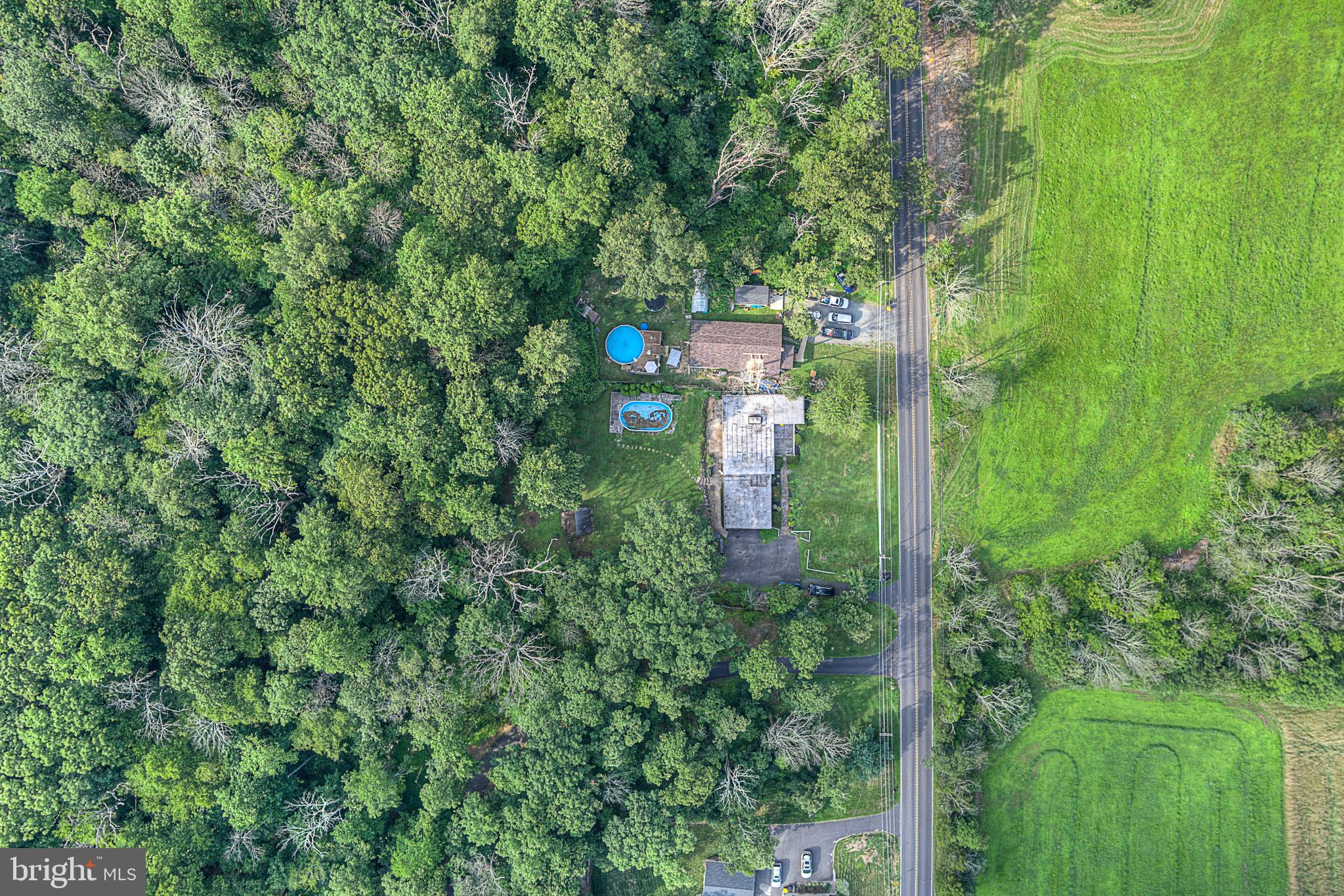 821 SCHWENKSVILLE ROAD