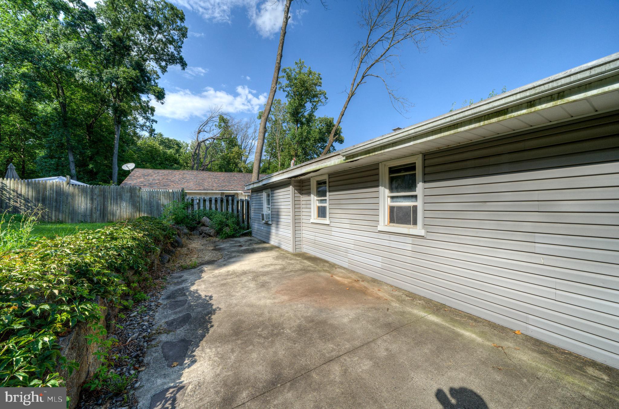 821 SCHWENKSVILLE ROAD