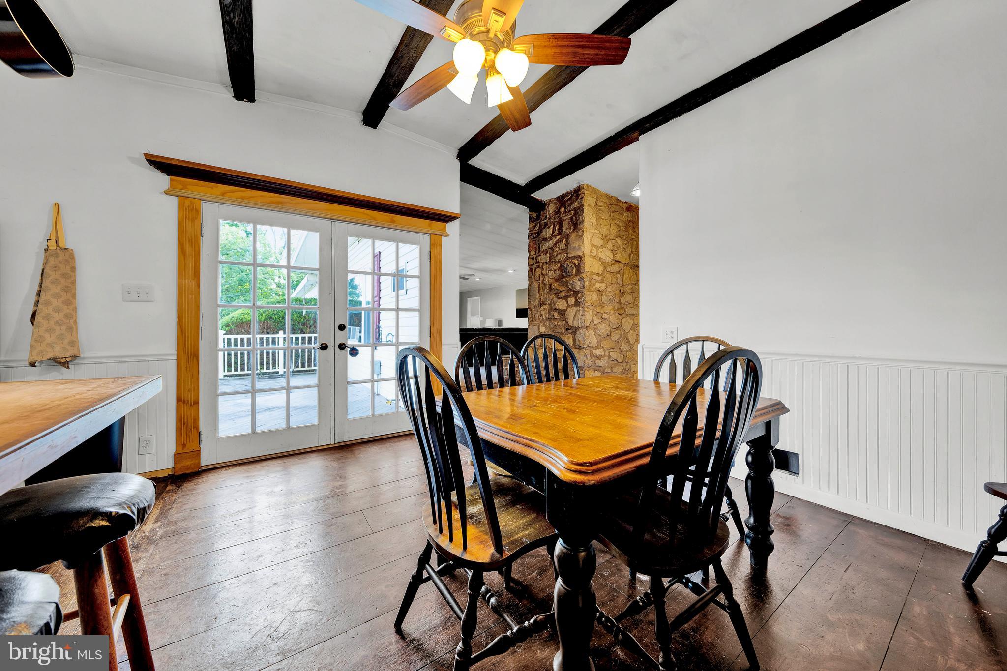 821 SCHWENKSVILLE ROAD