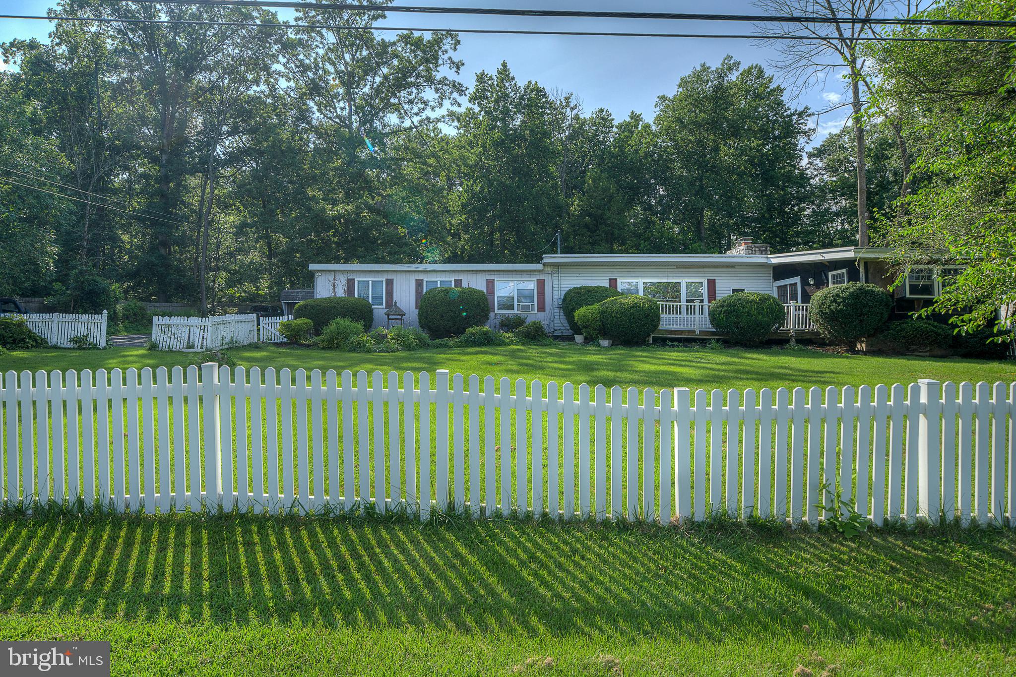 821 SCHWENKSVILLE ROAD