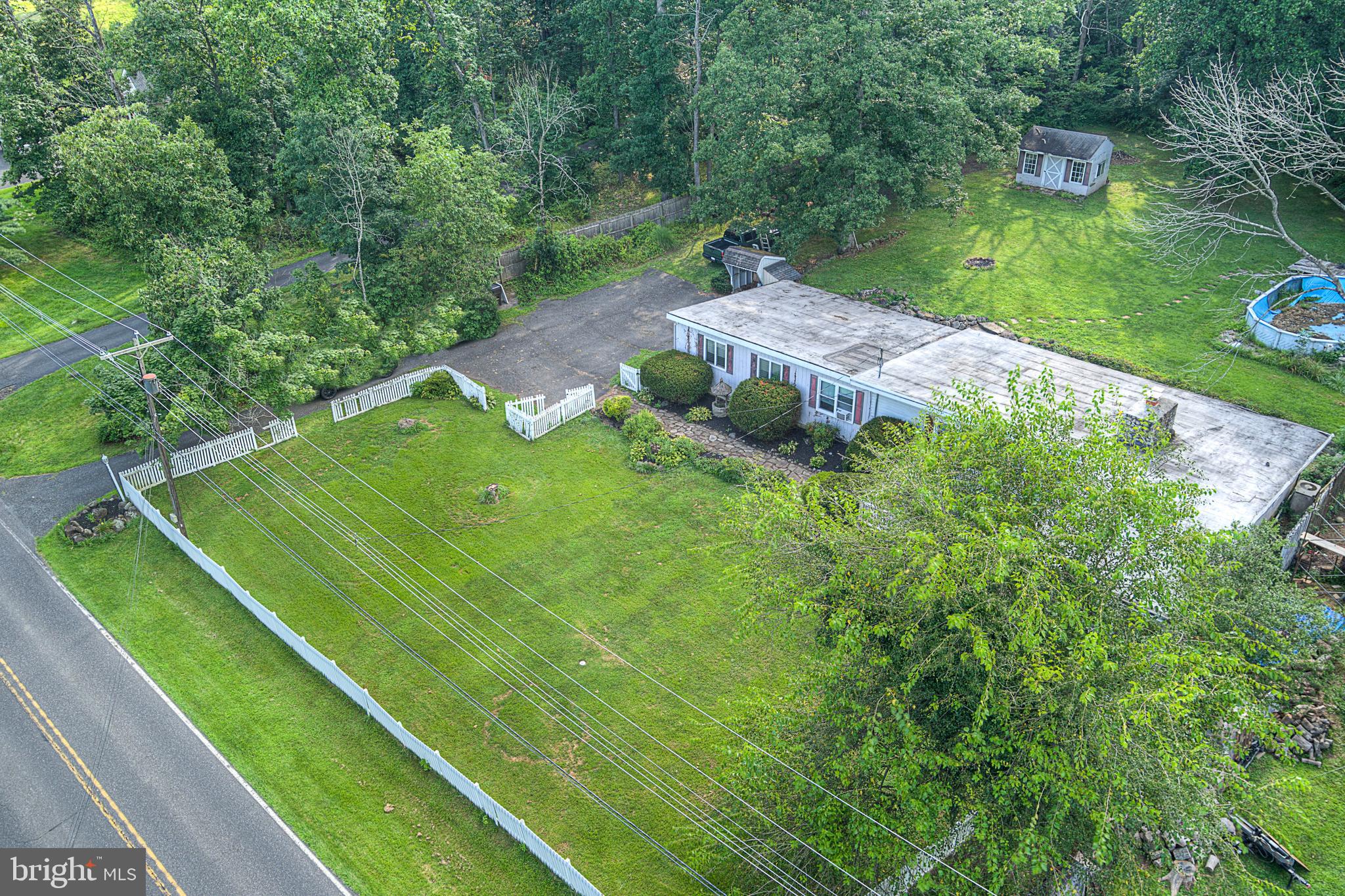 821 SCHWENKSVILLE ROAD