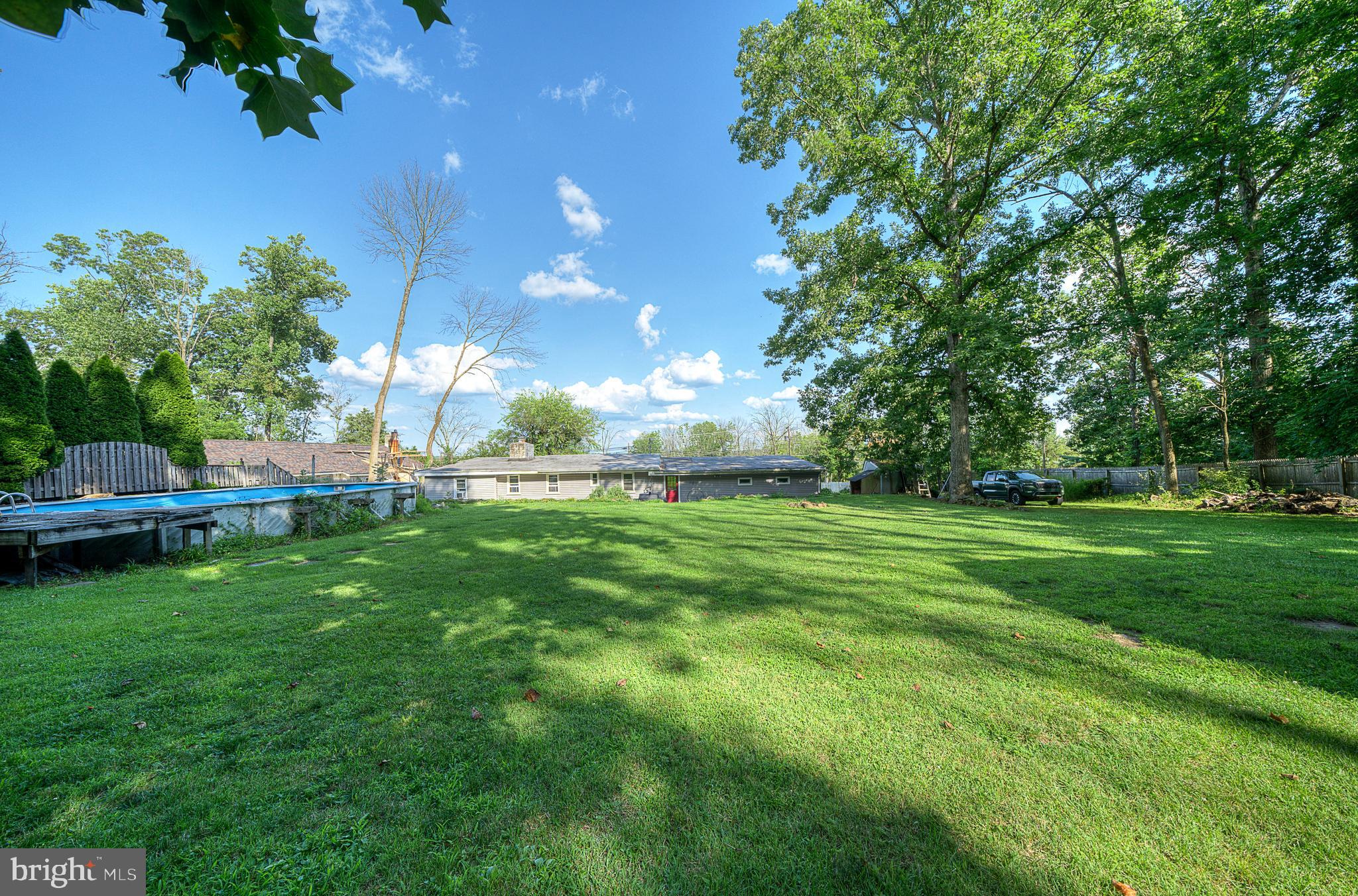 821 SCHWENKSVILLE ROAD