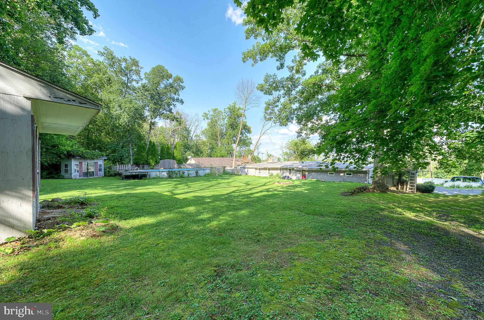 821 SCHWENKSVILLE ROAD