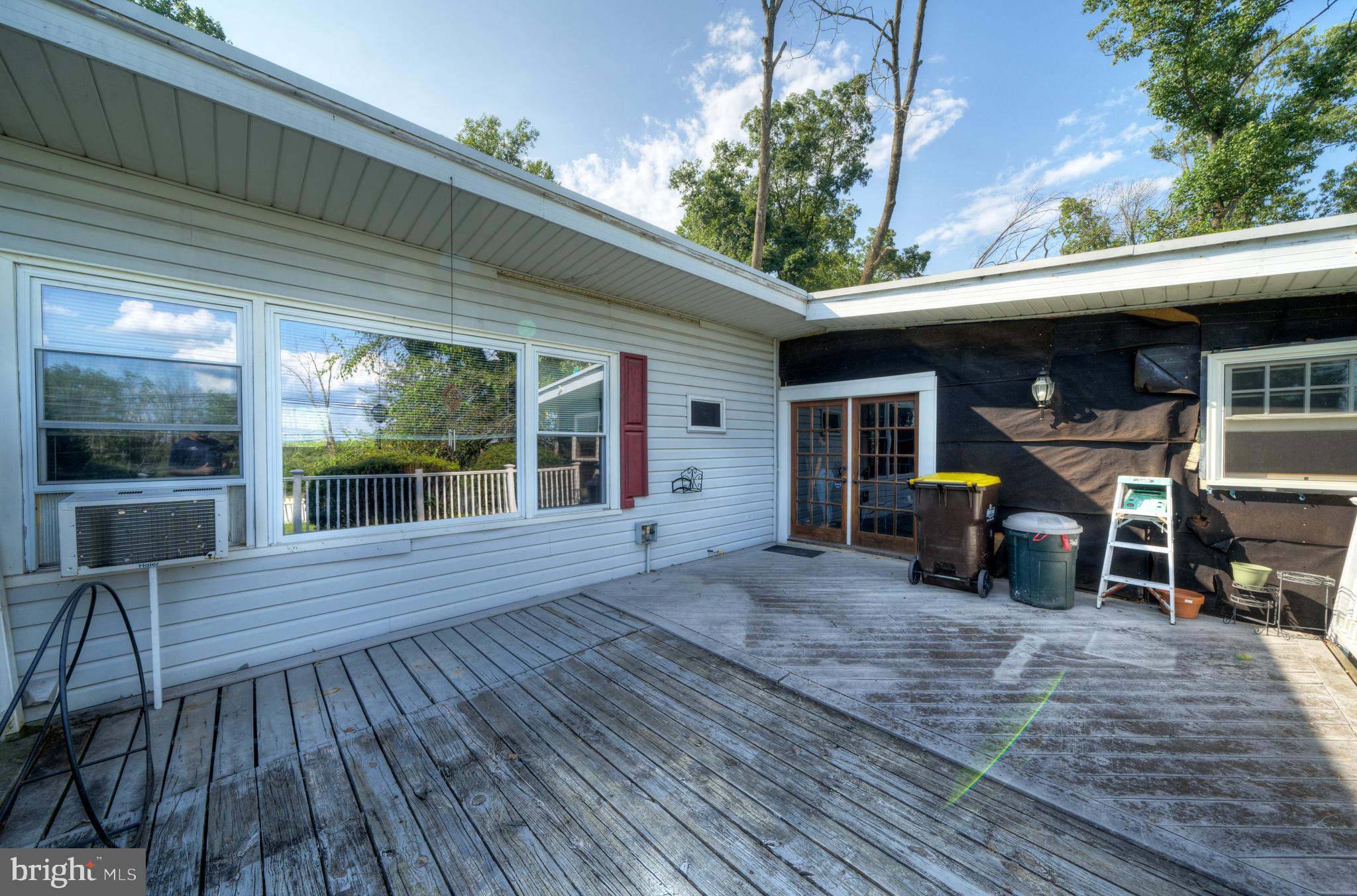 821 SCHWENKSVILLE ROAD