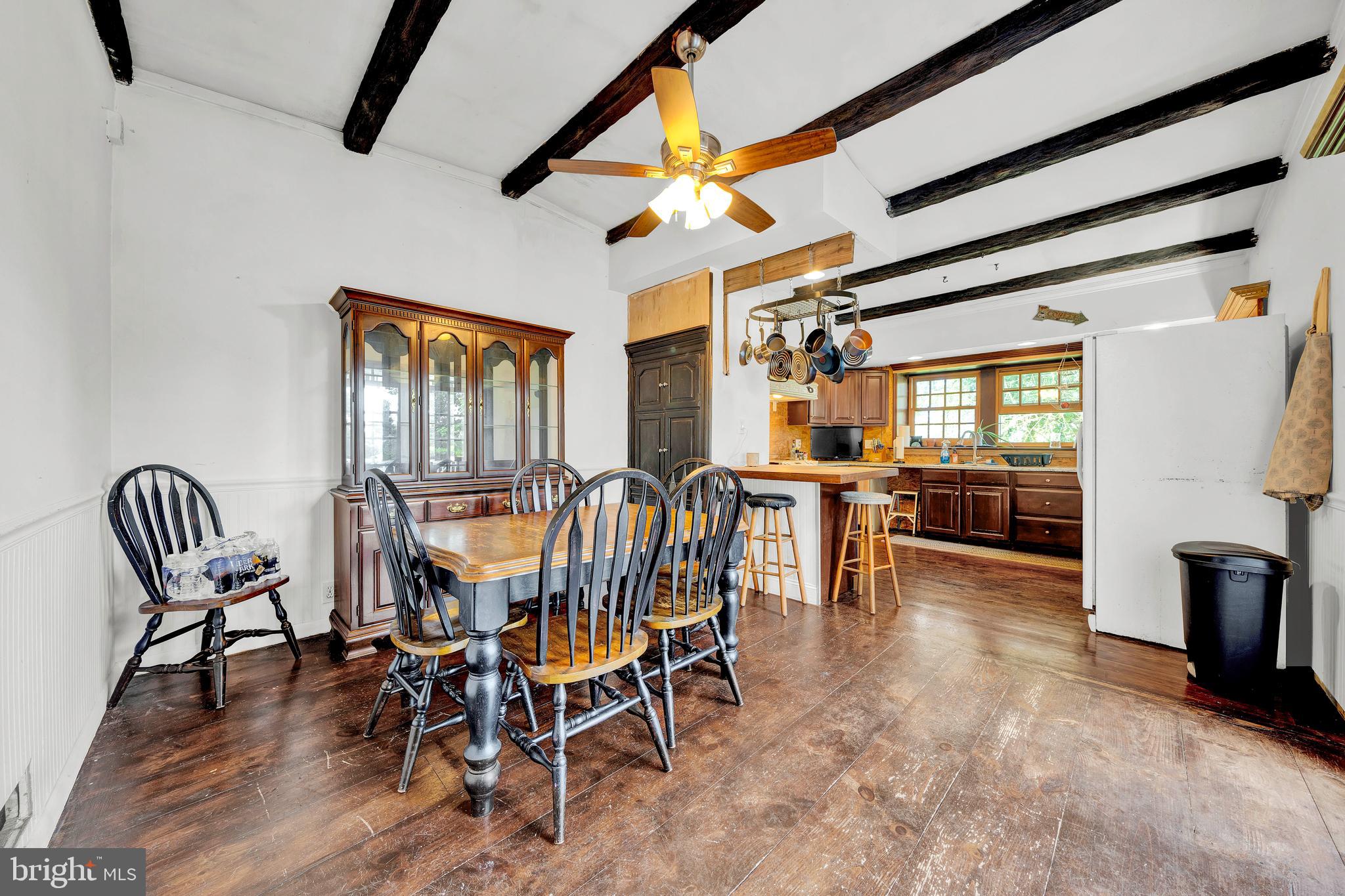 821 SCHWENKSVILLE ROAD