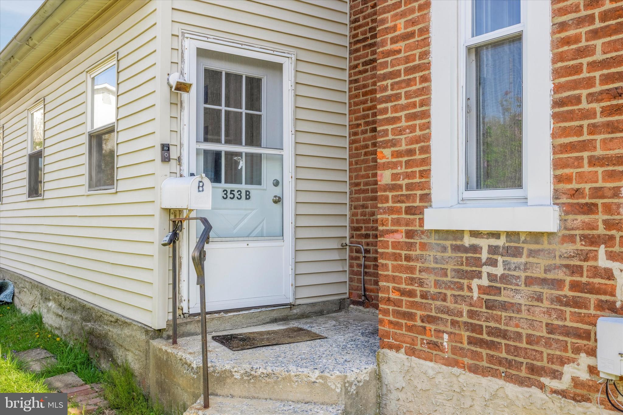 353 Church St