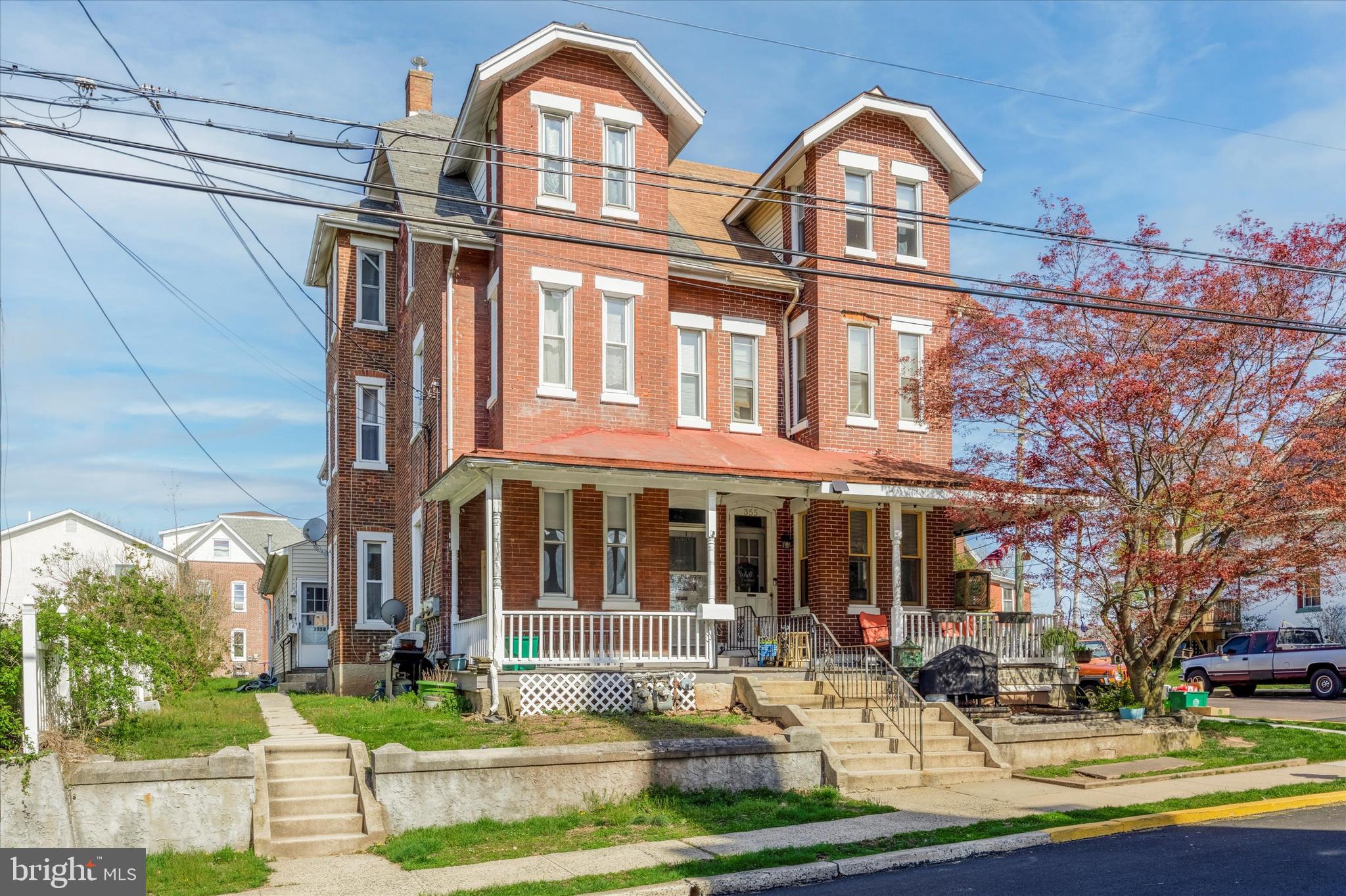 353 Church St