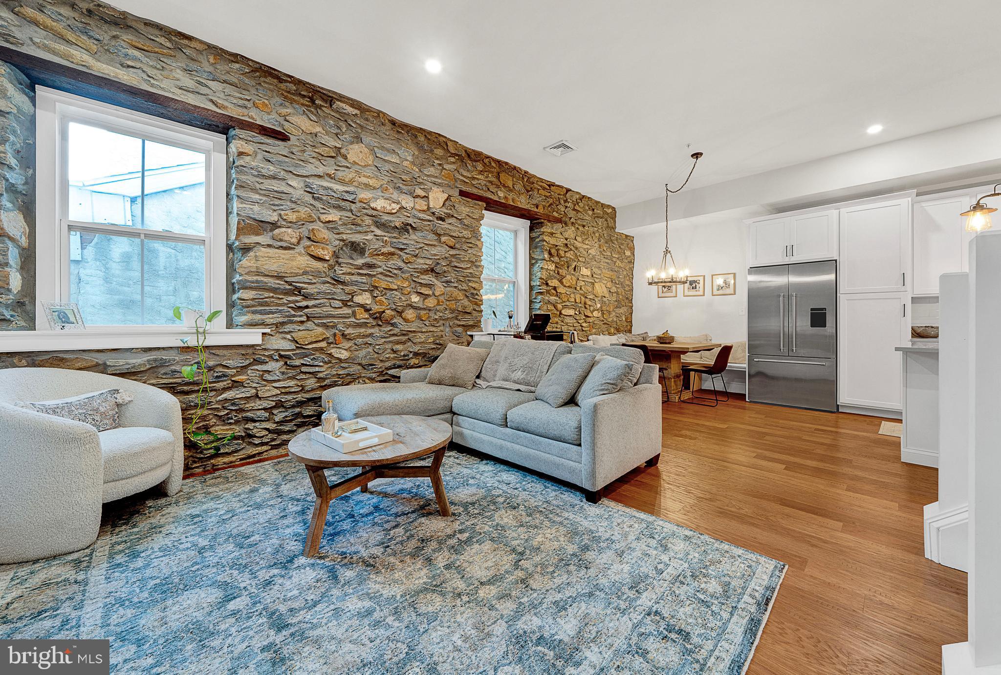 304 E Hector St #3
