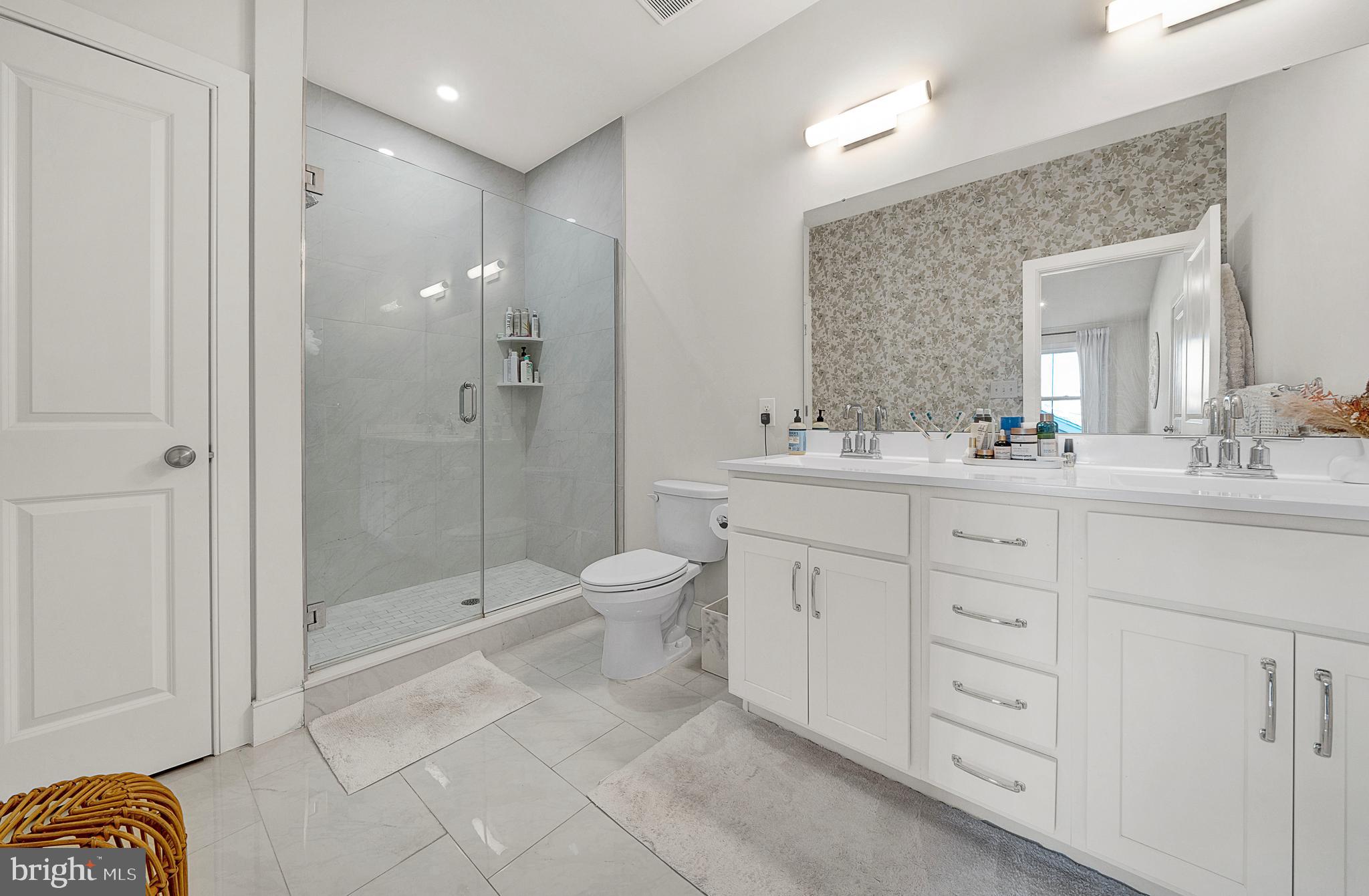 304 E Hector St #3