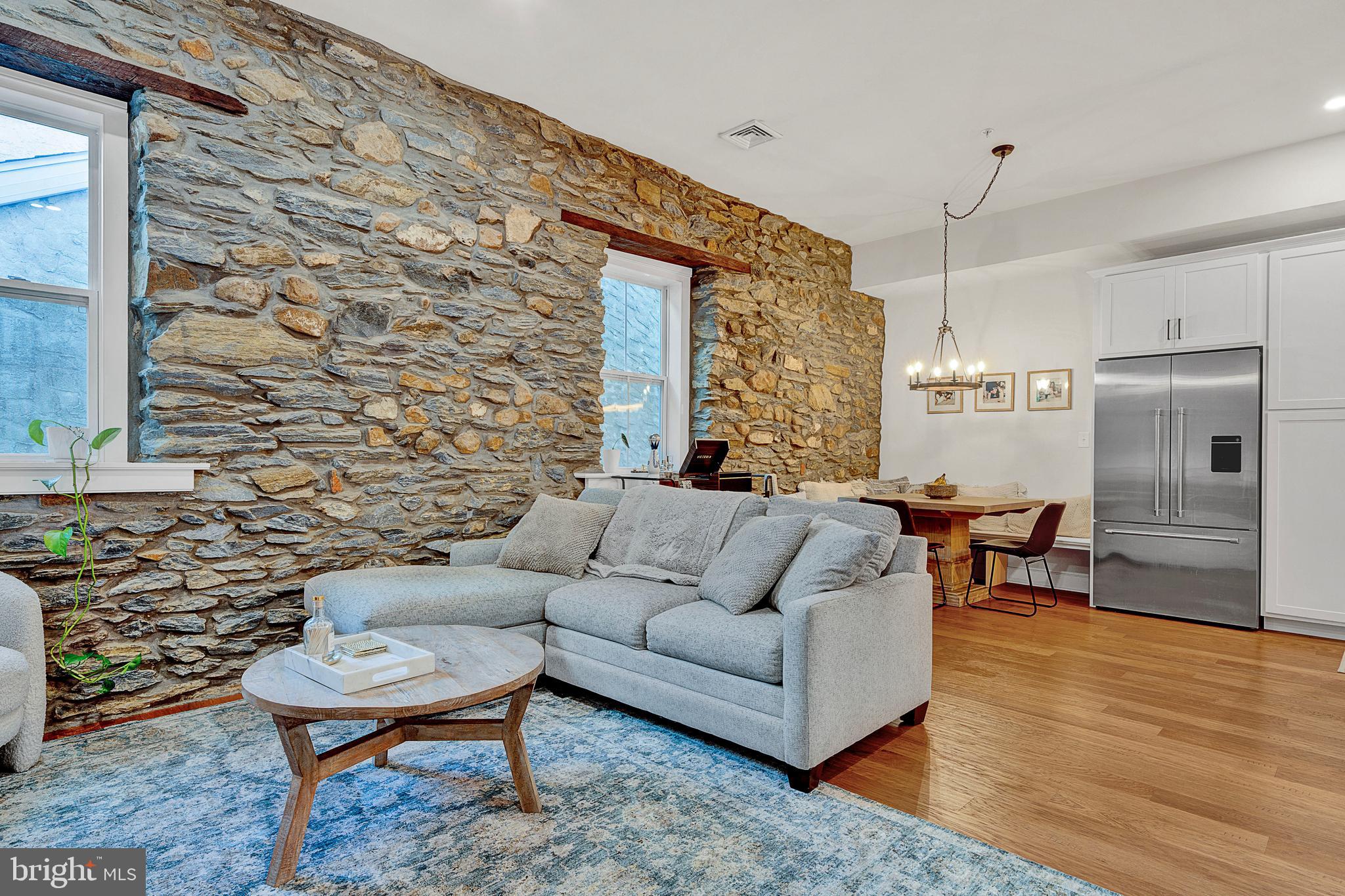 304 E Hector St #3