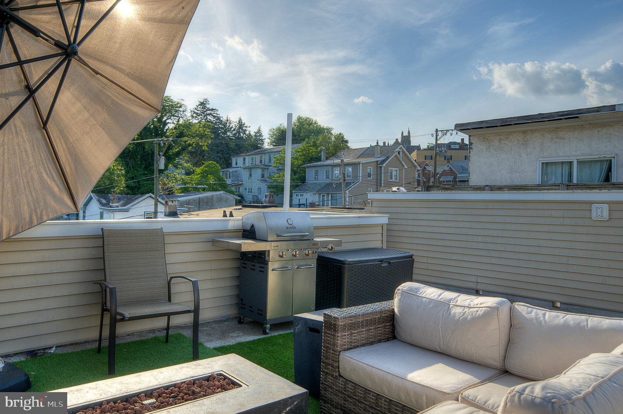 304 E Hector St #3