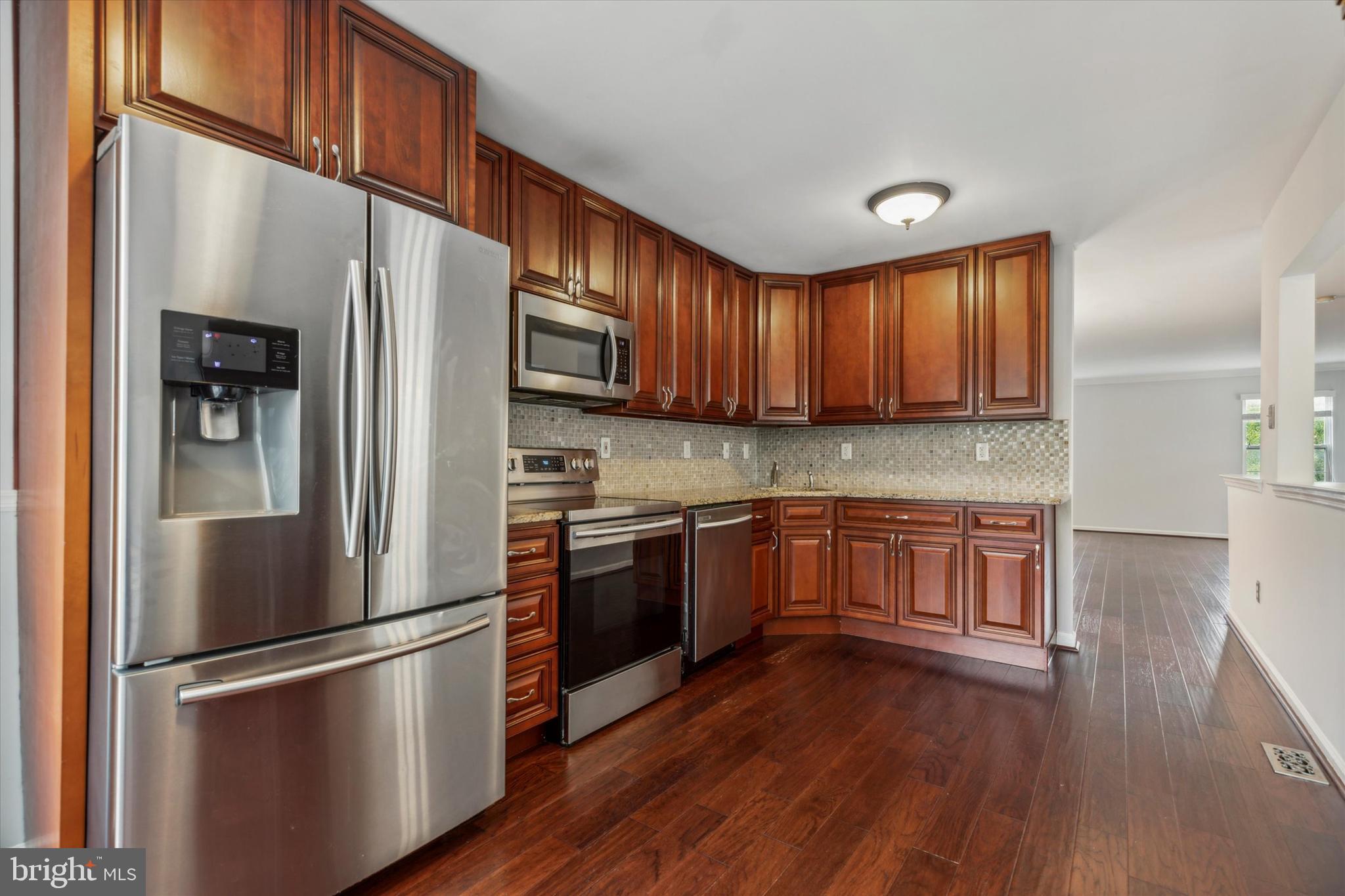 440 Pleasant Valley Dr