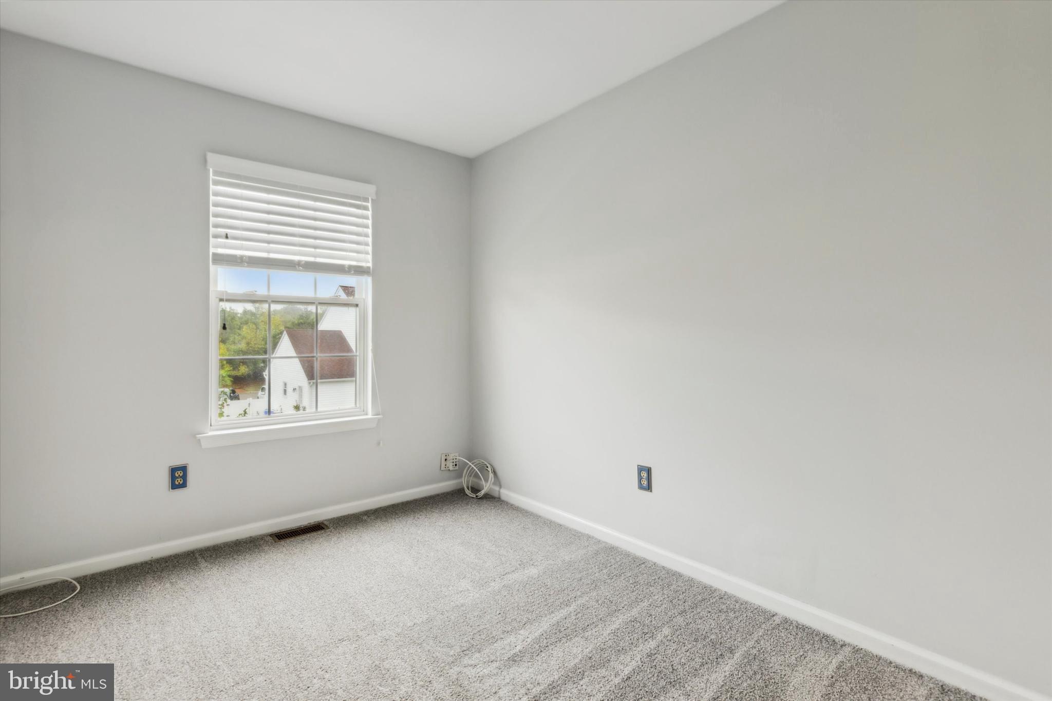 440 Pleasant Valley Dr