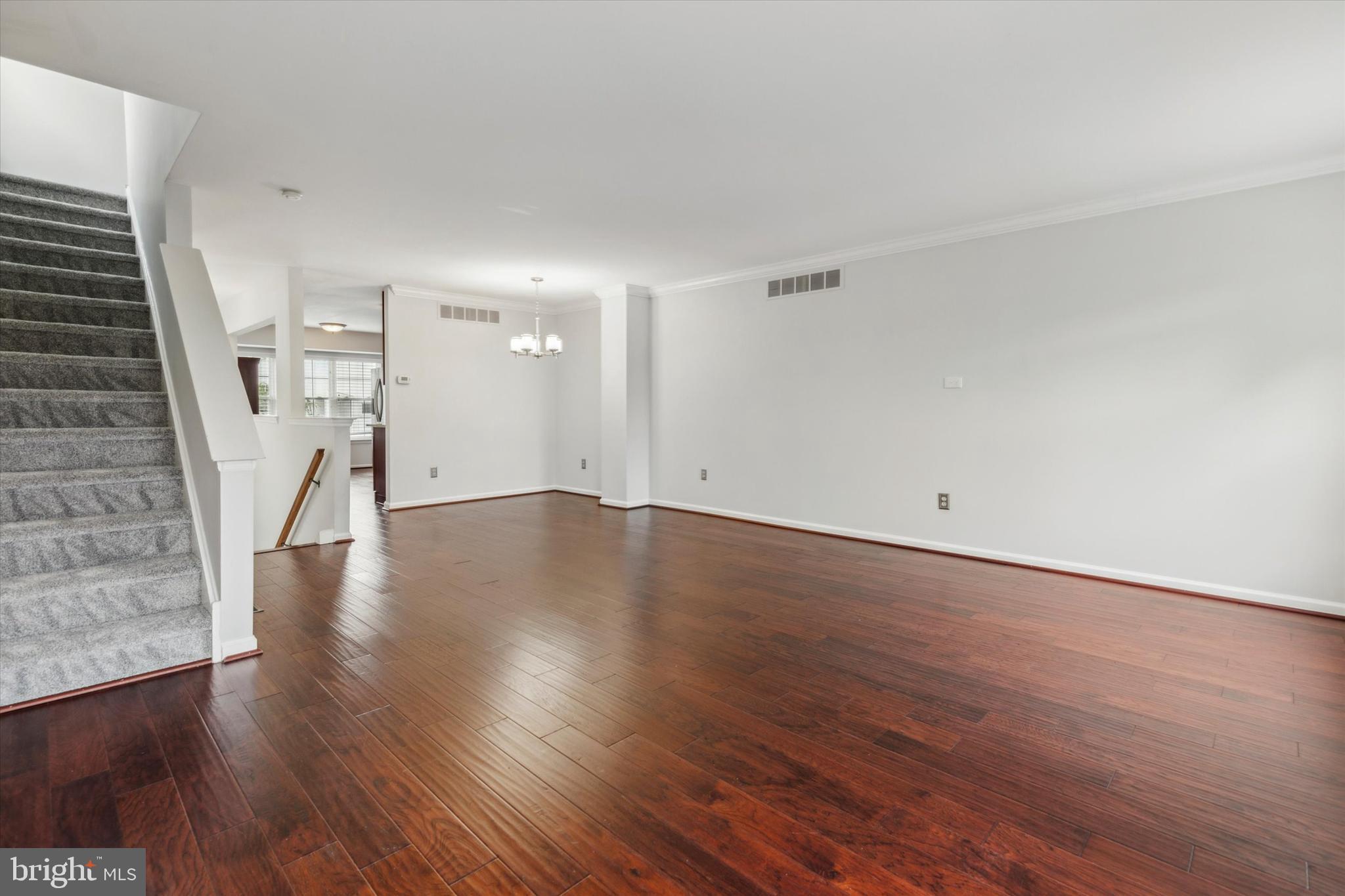 440 Pleasant Valley Dr