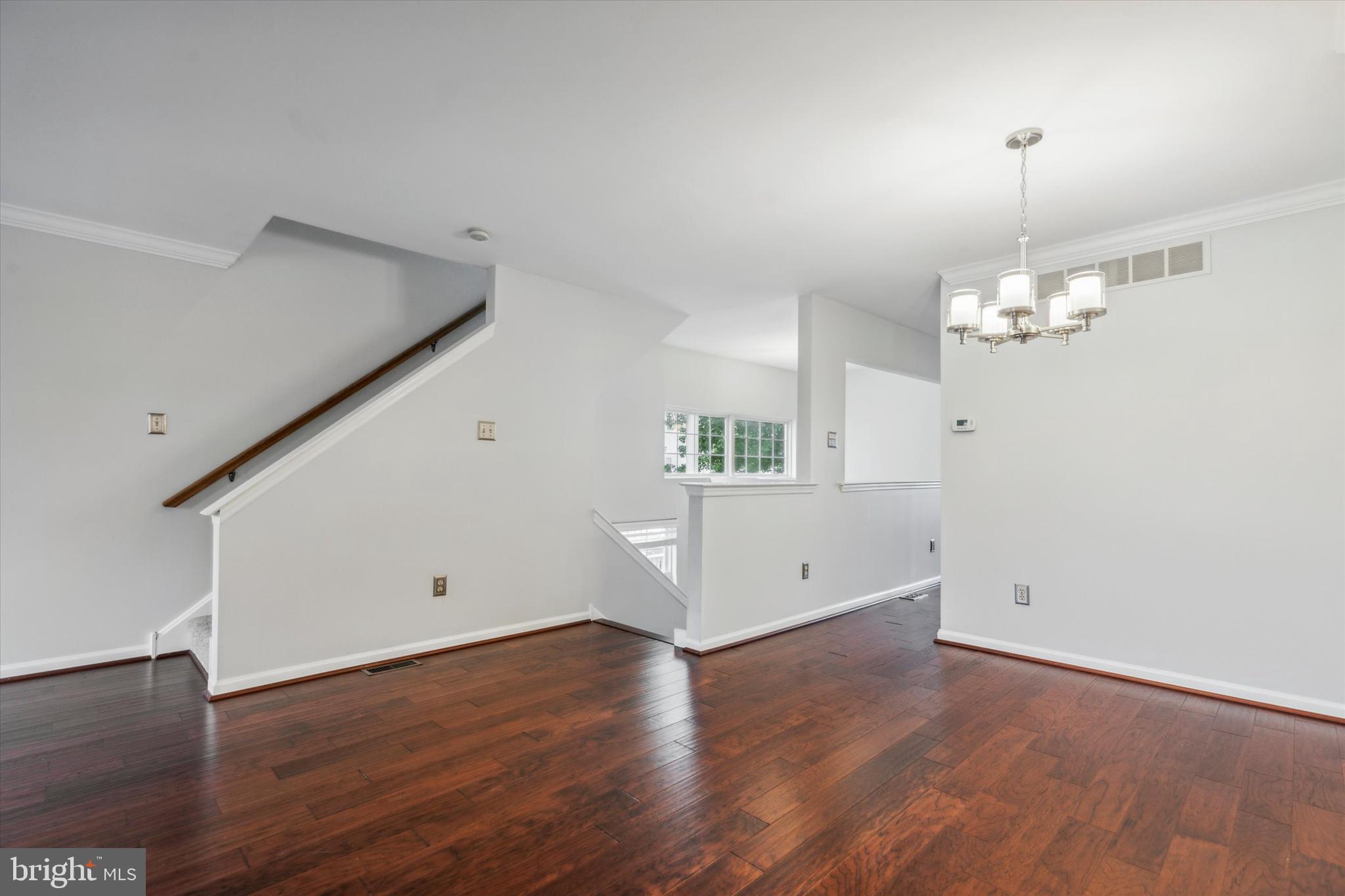 440 Pleasant Valley Dr