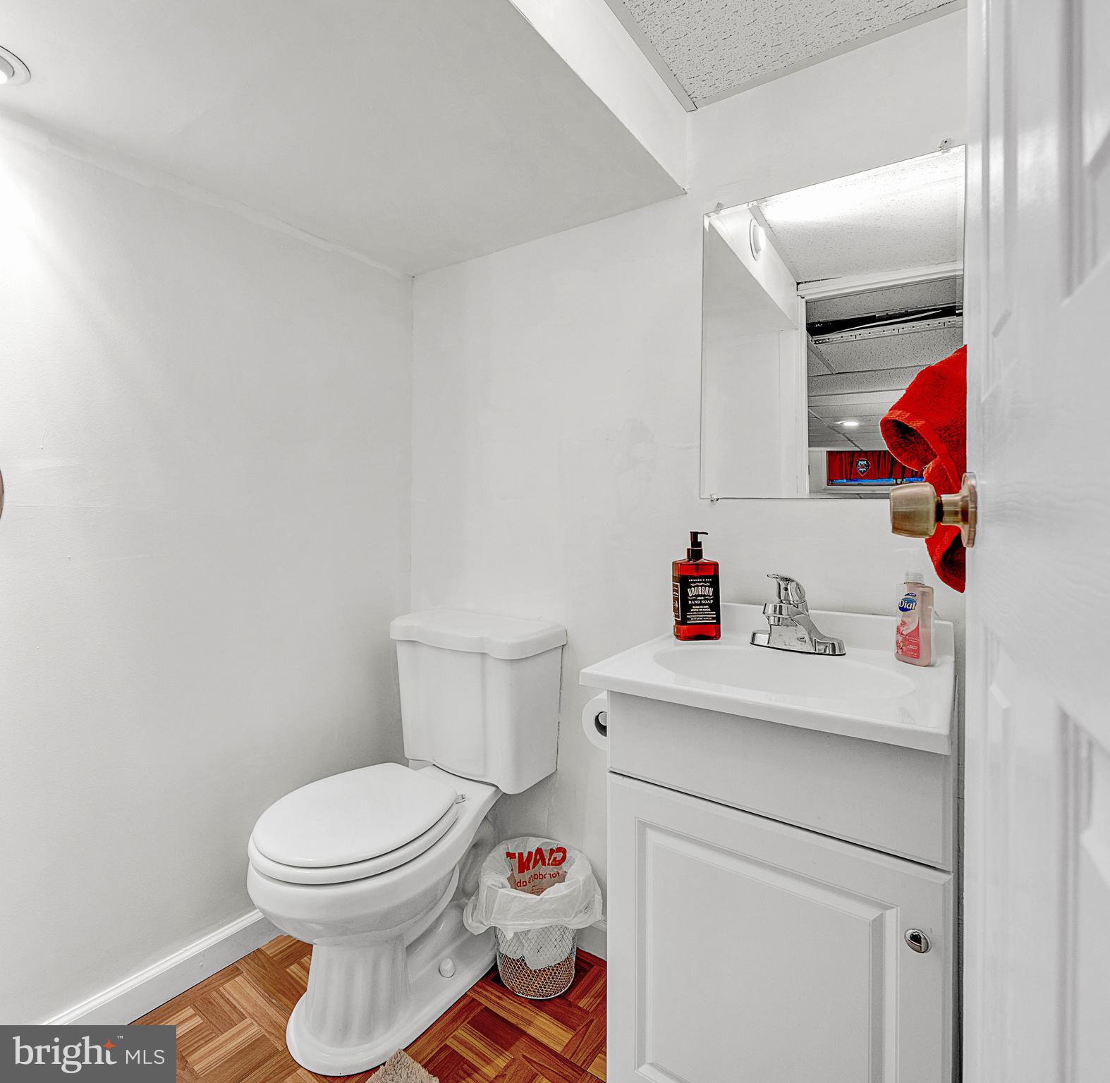 42 Orange Ave