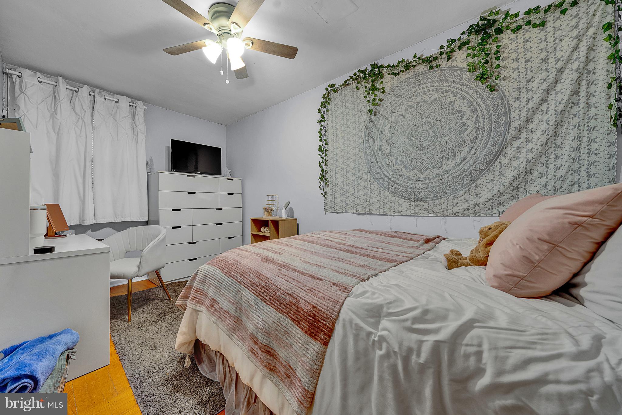 42 Orange Ave
