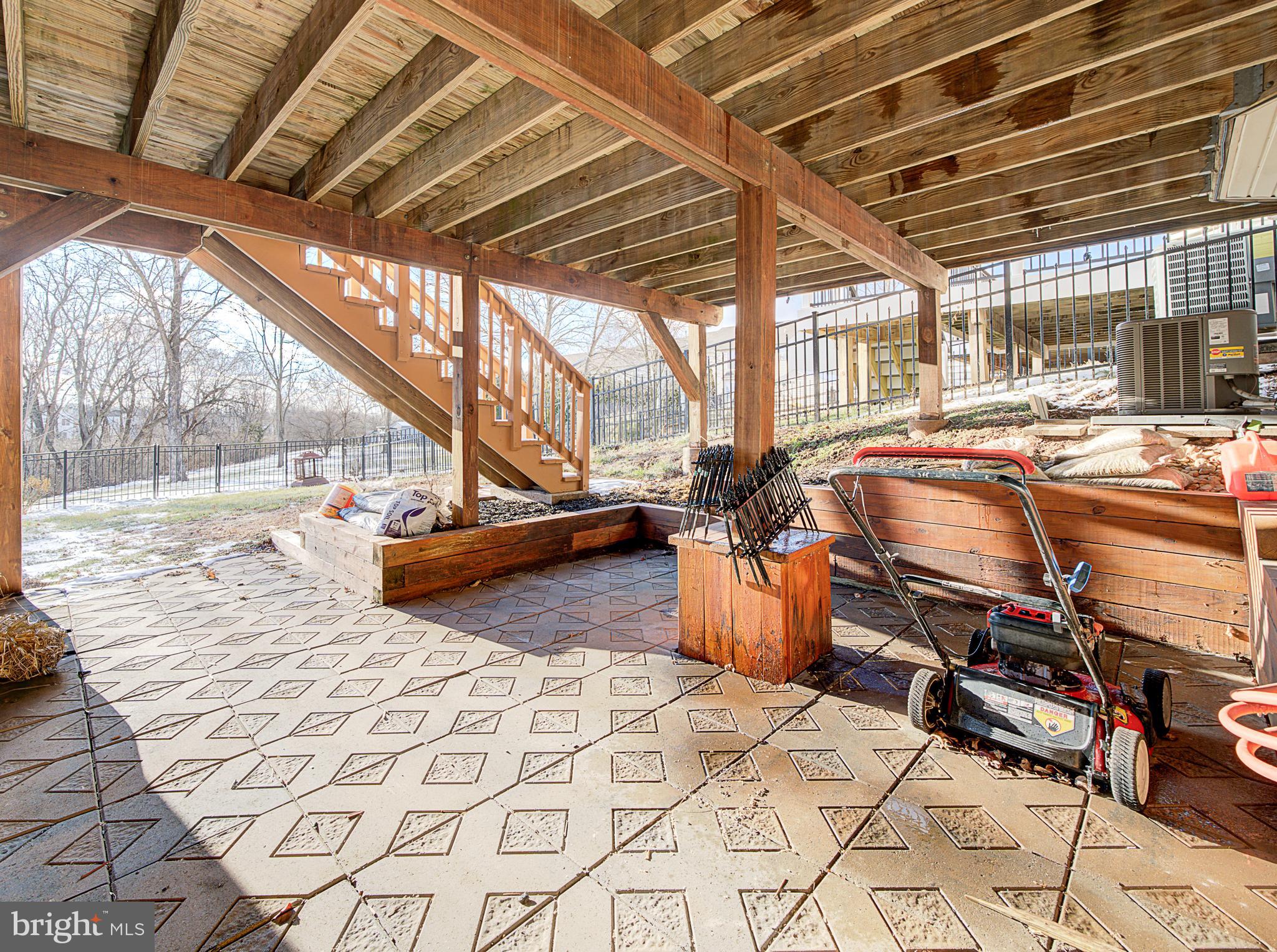 455 BERKSHIRE DR