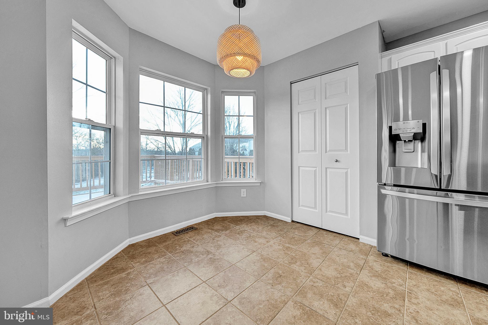 455 BERKSHIRE DR