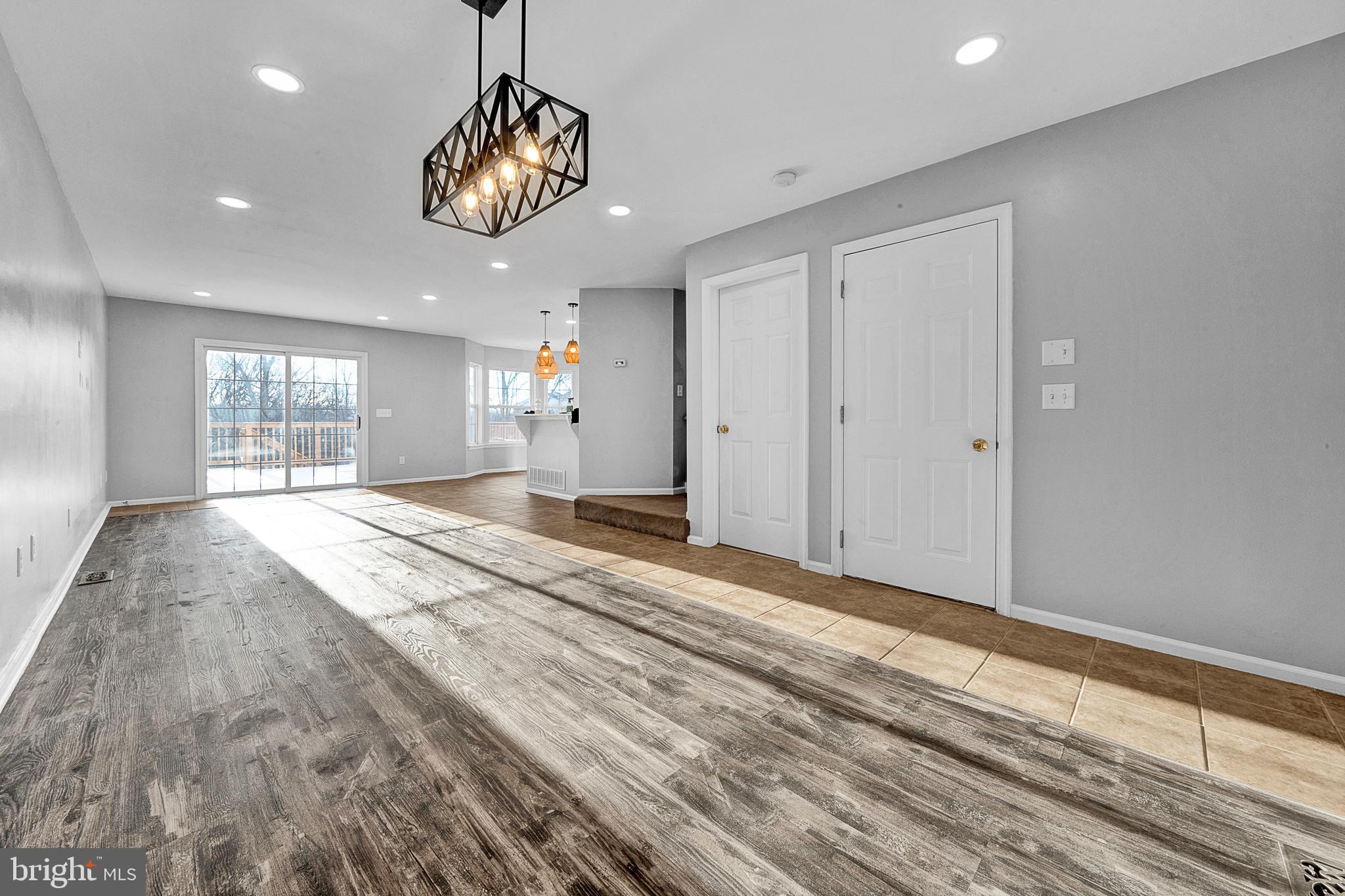 455 BERKSHIRE DR