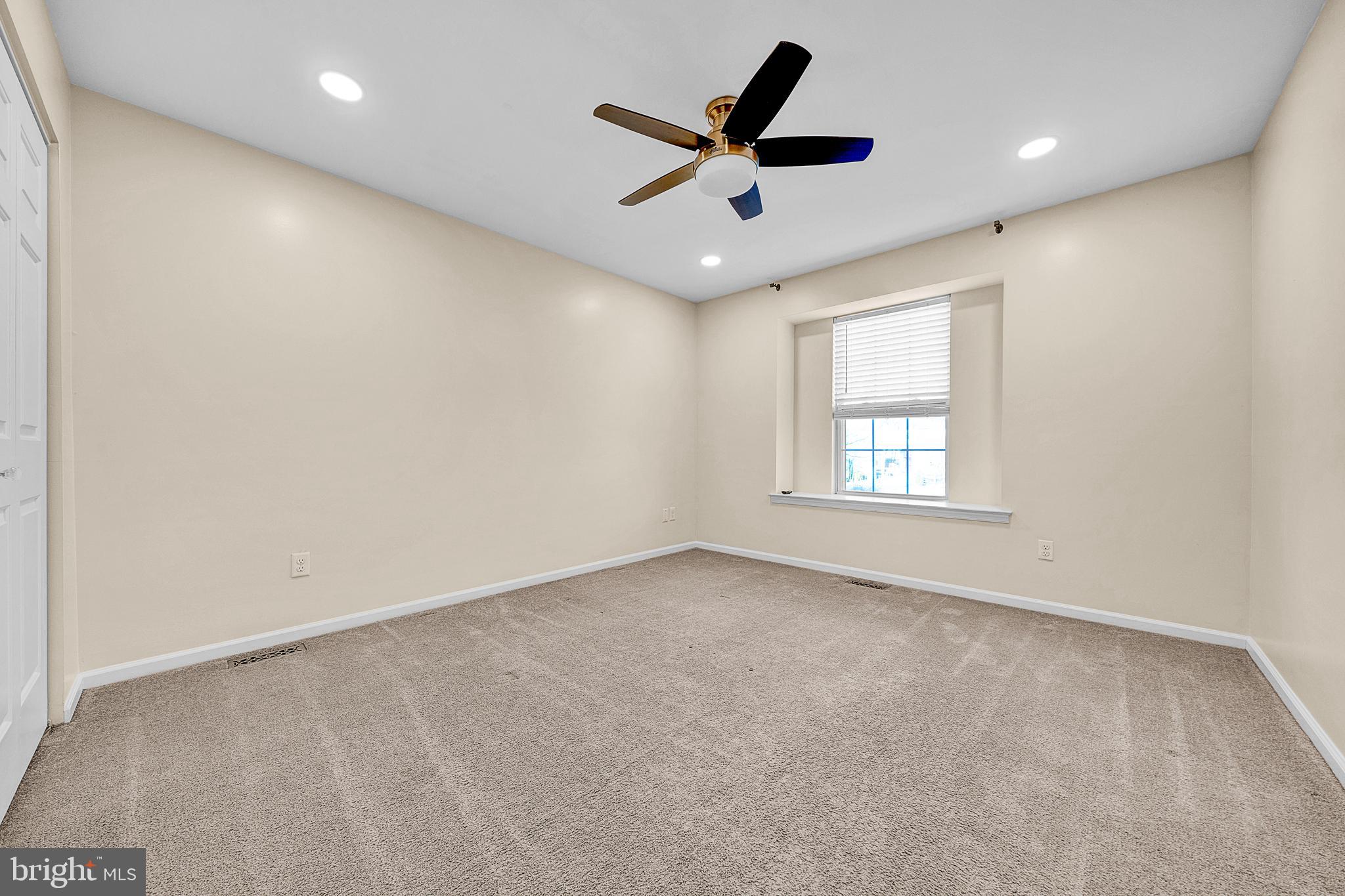 455 BERKSHIRE DR