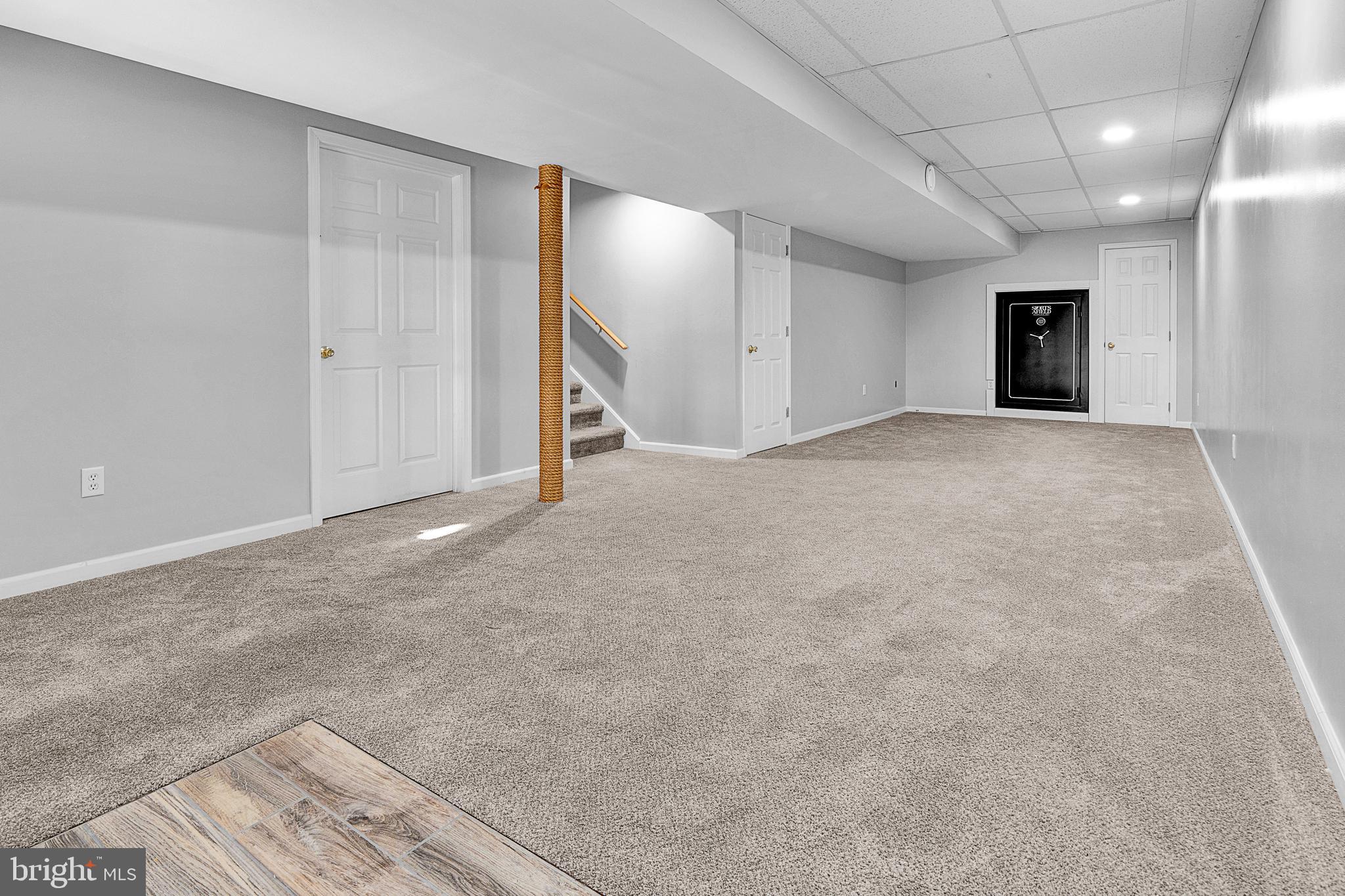 455 BERKSHIRE DR