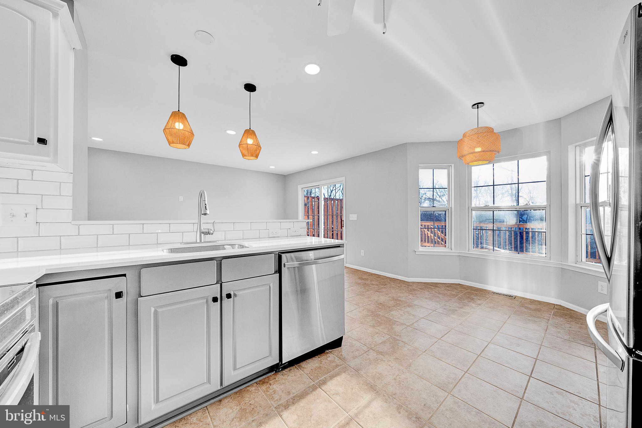 455 BERKSHIRE DR