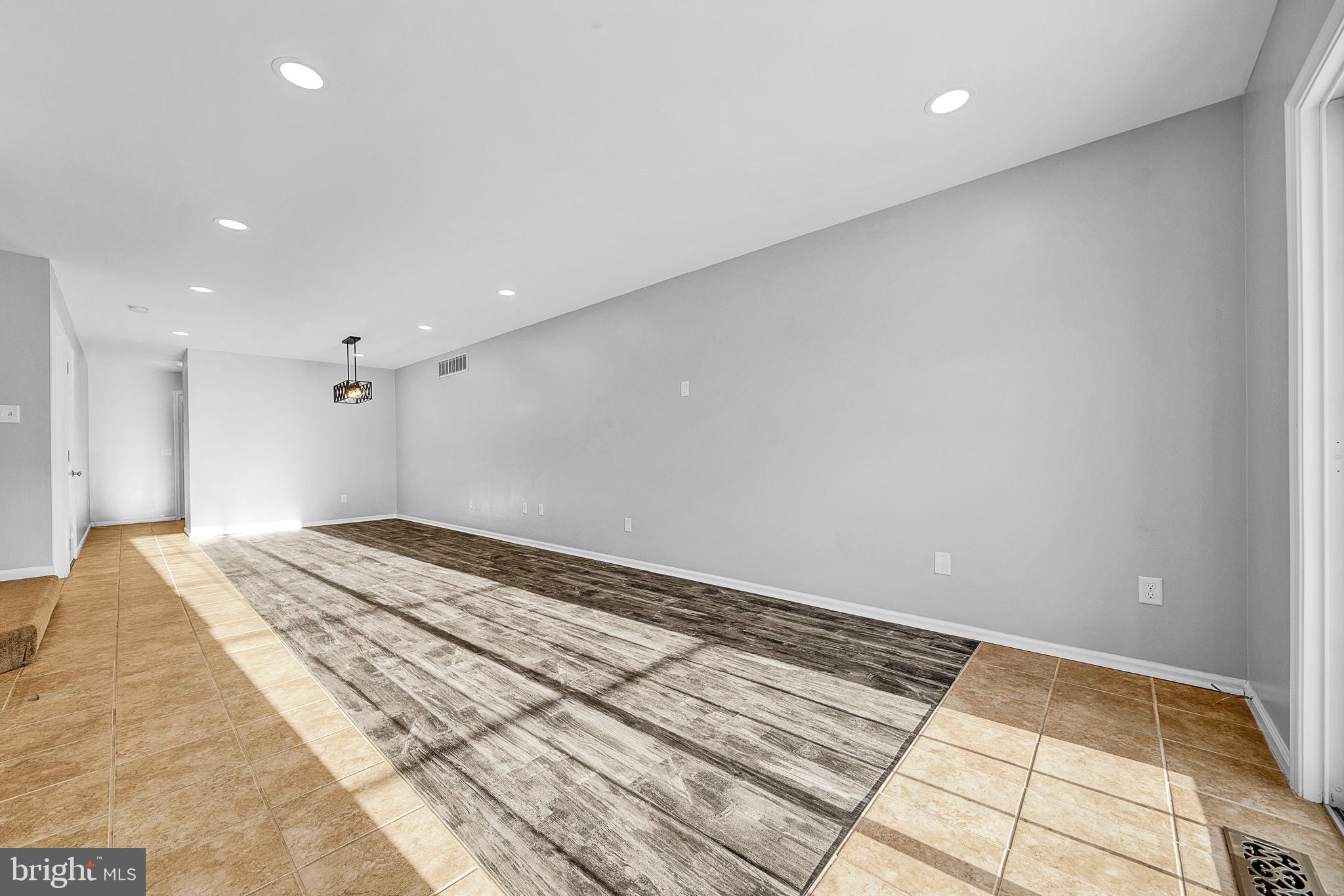 455 BERKSHIRE DR