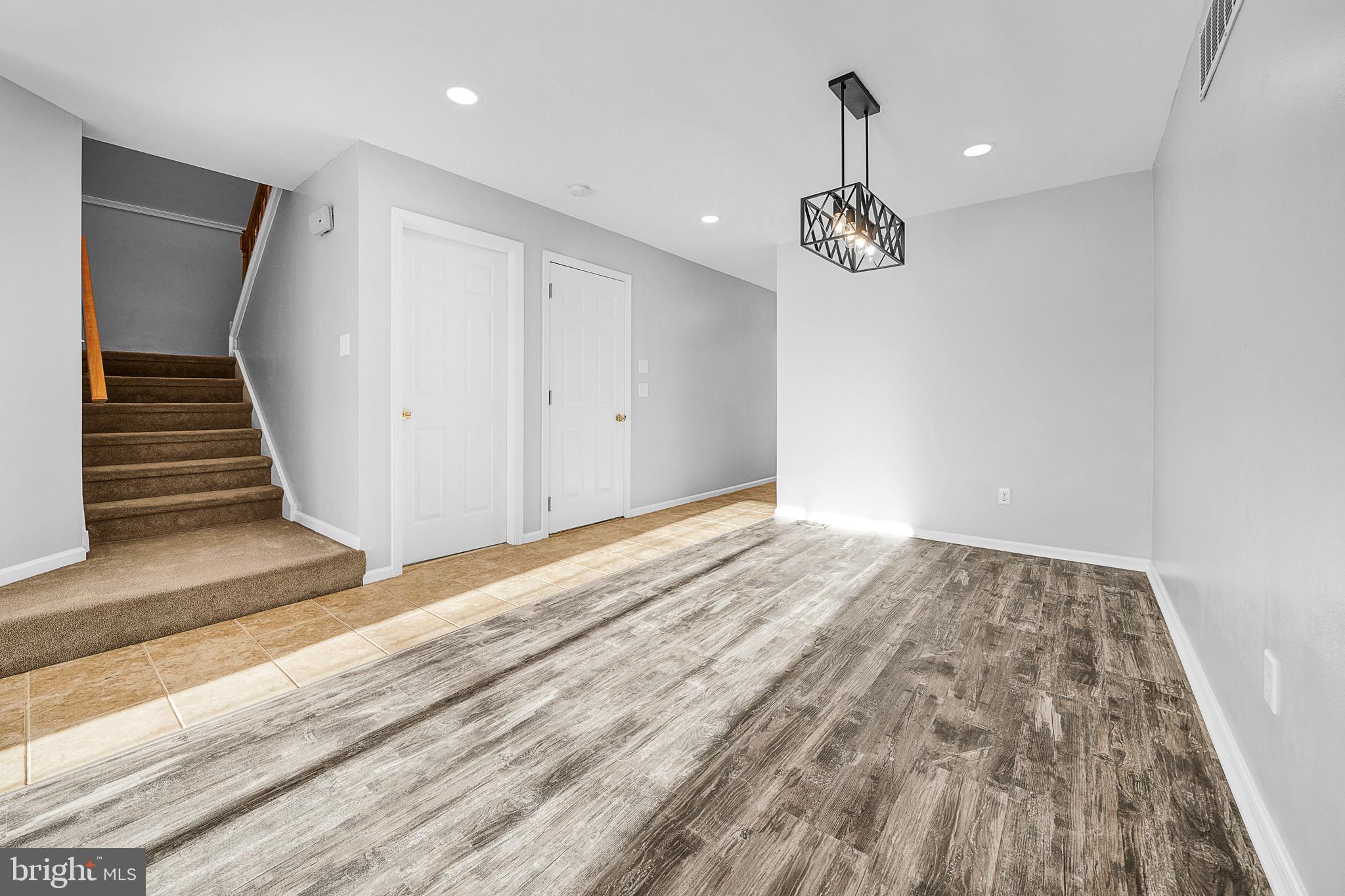 455 BERKSHIRE DR