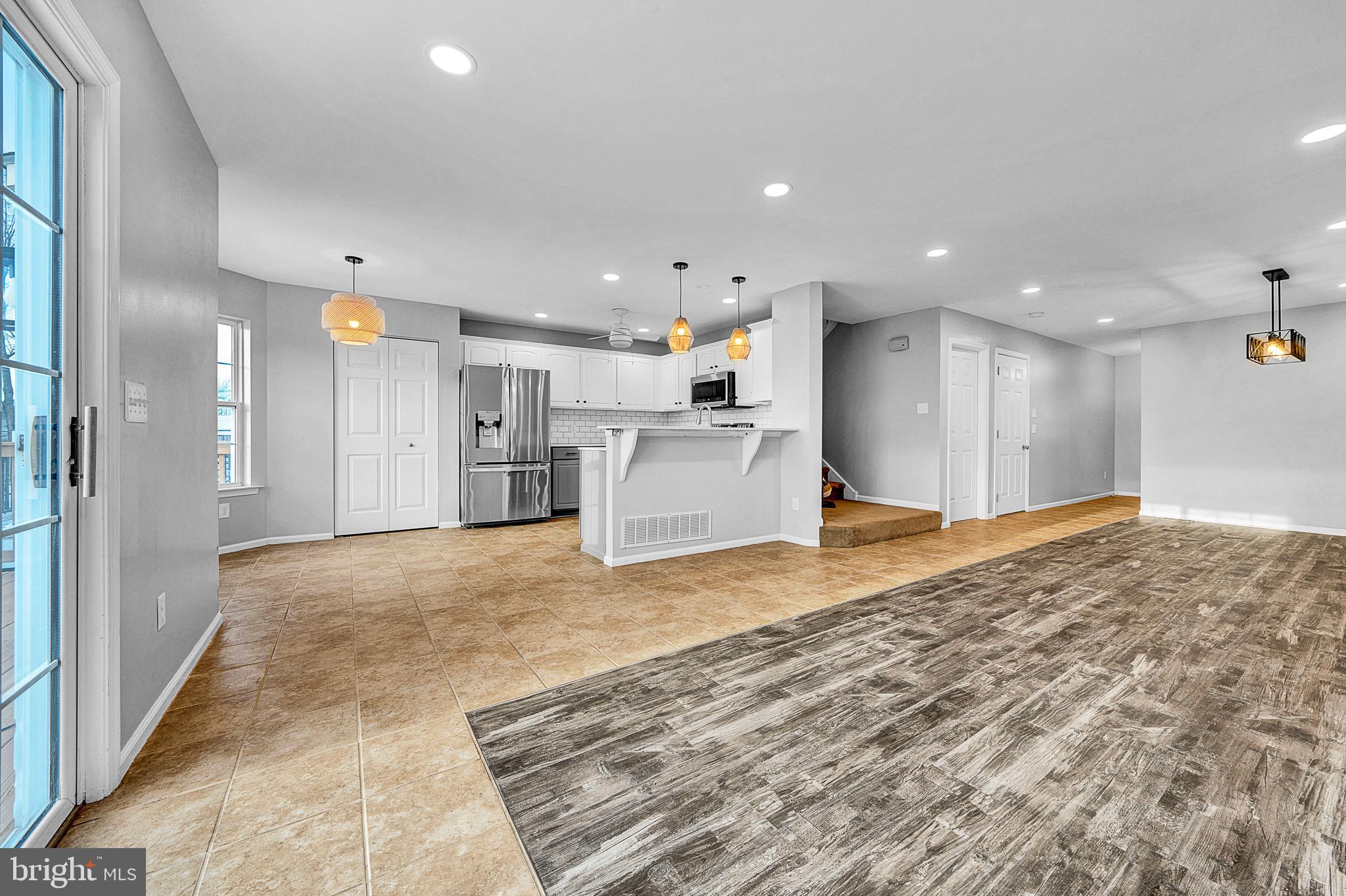 455 BERKSHIRE DR