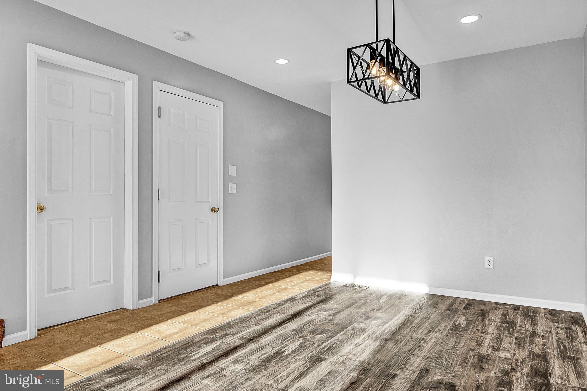 455 BERKSHIRE DR