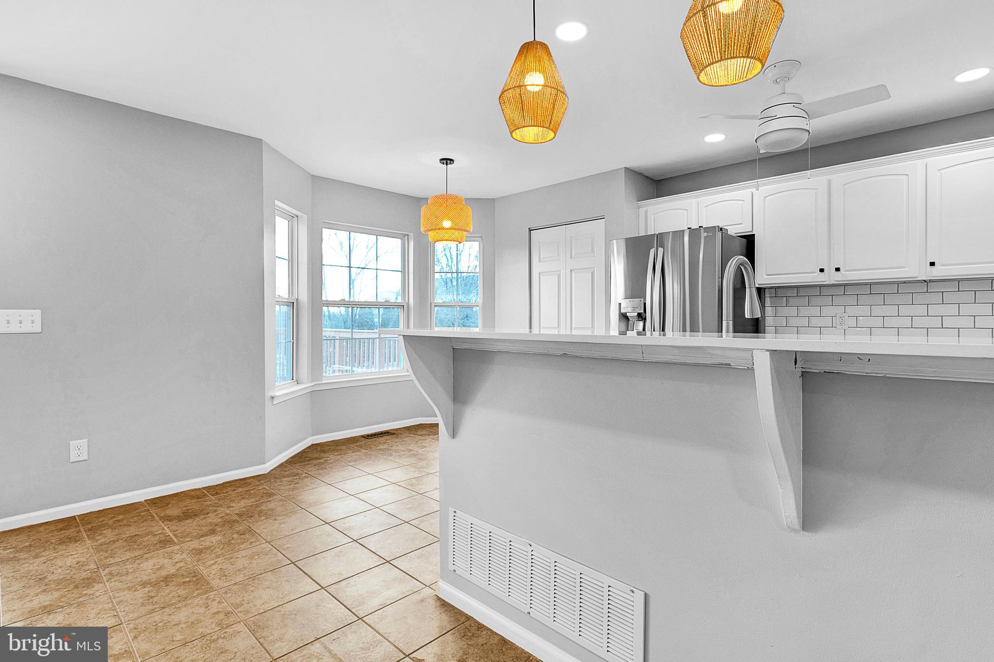 455 BERKSHIRE DR