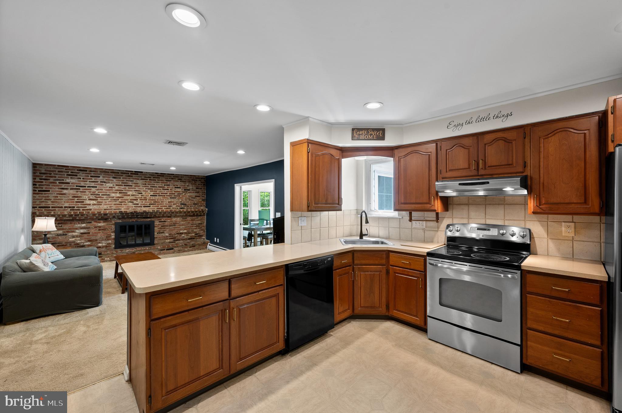 1957 Rampart Ln